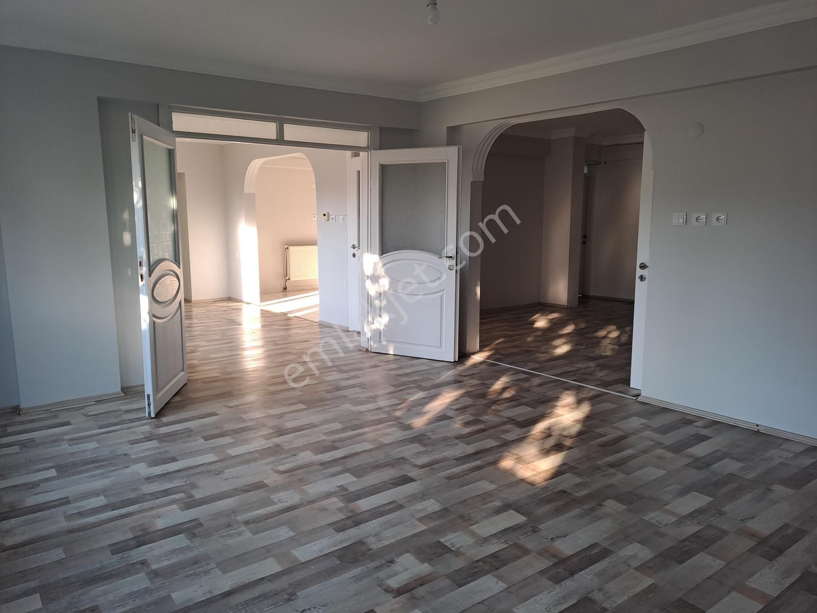 Karacabey Cumhuriyet İlköğretim Okulu Karşısı Kialık 3+1 Daire - Görsel 8