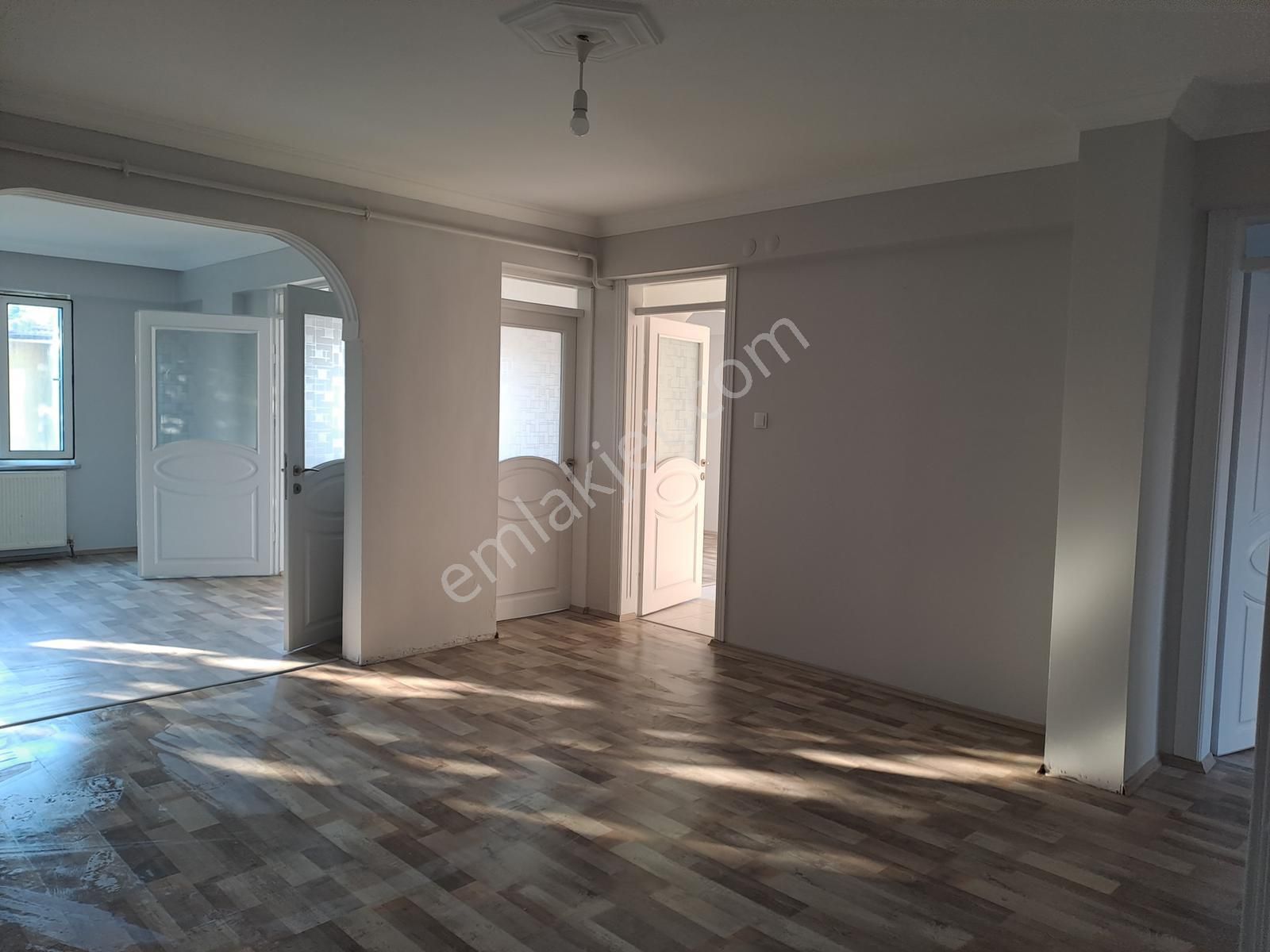 Karacabey Cumhuriyet İlköğretim Okulu Karşısı Kialık 3+1 Daire - Görsel 5