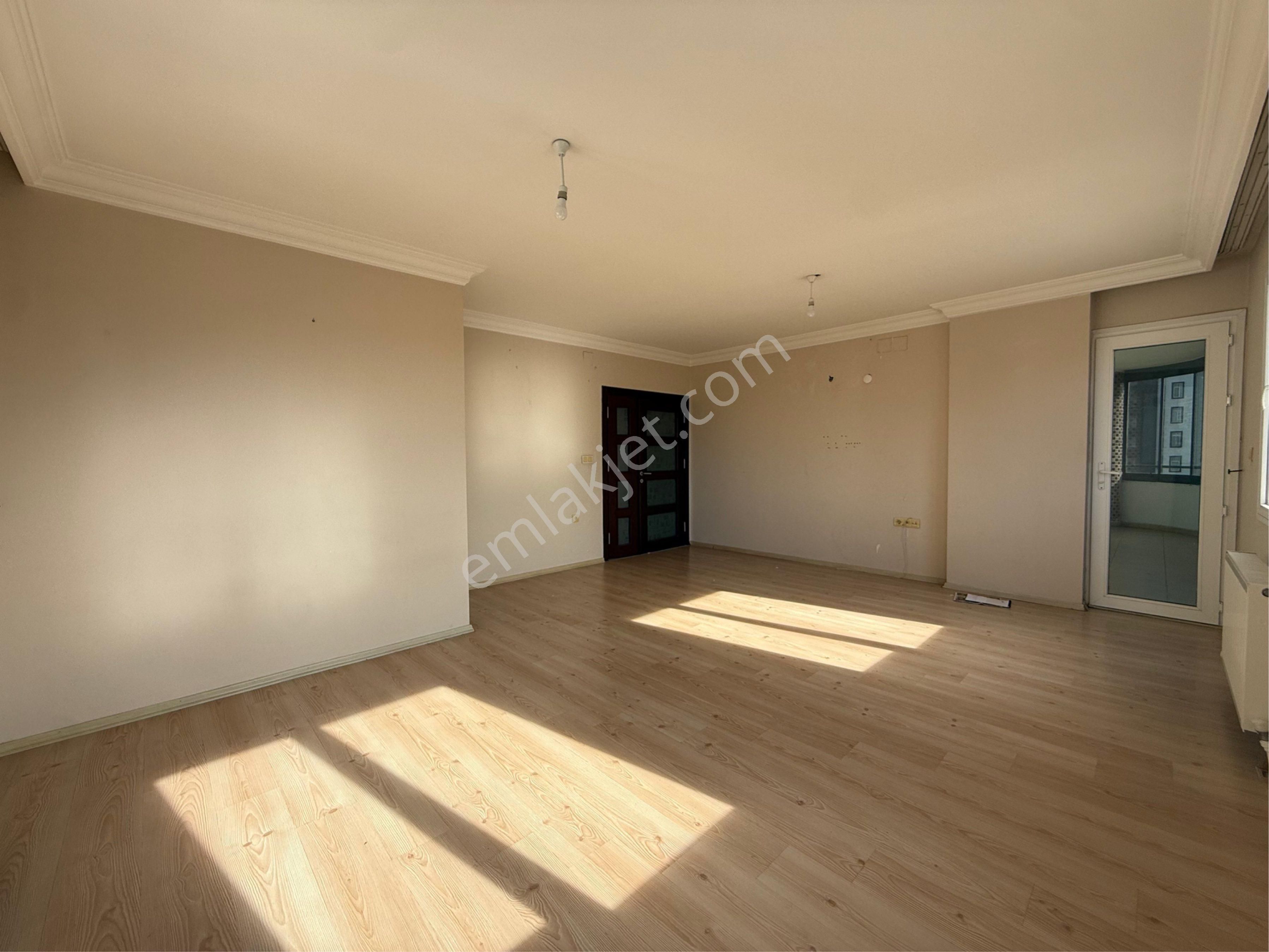 80.yıl Blv Üzeri Cepheleri Açık 4+1 K.mutfak Ç.banyo Herkat Tek Daire - Görsel 5