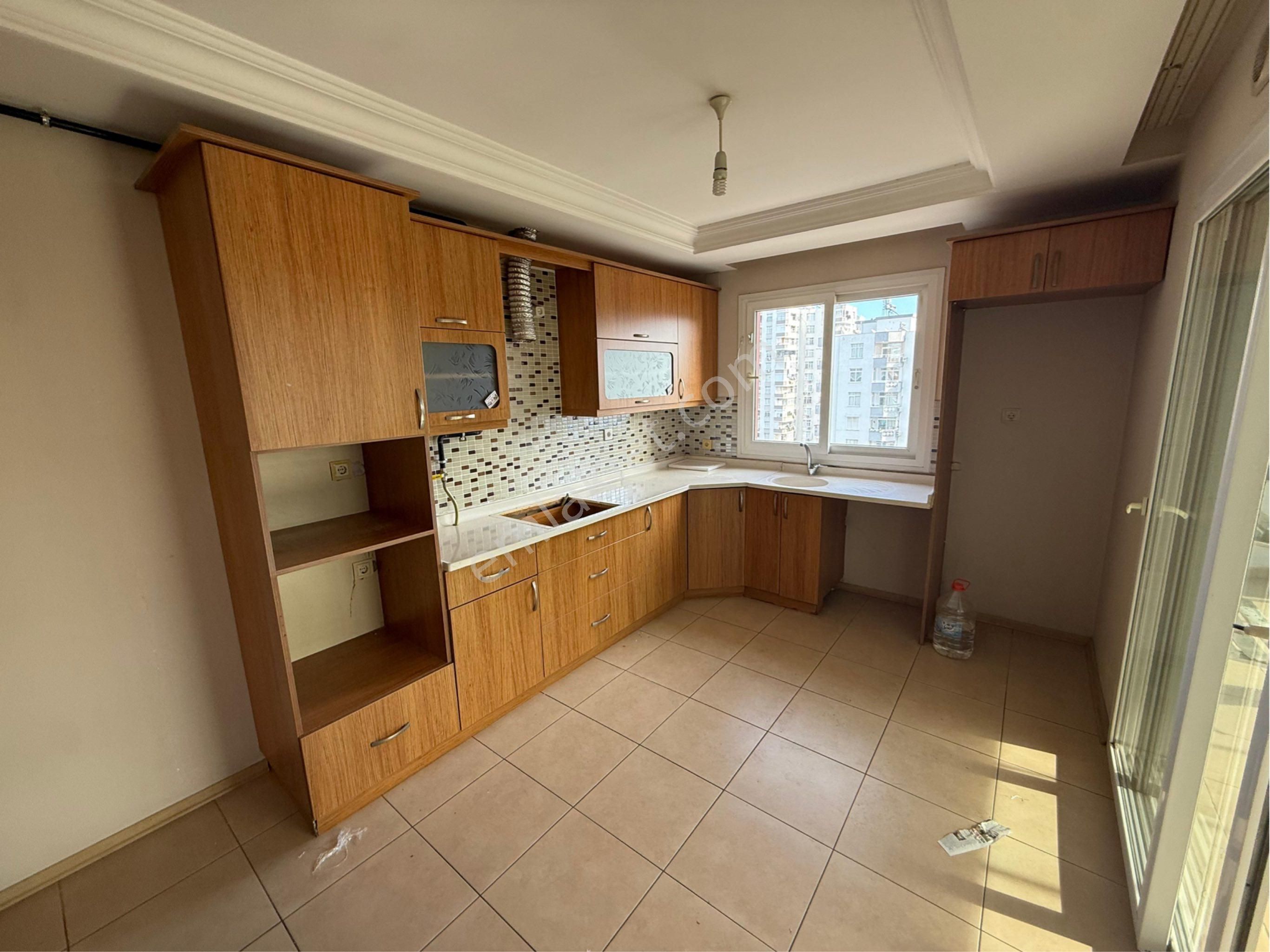 80.yıl Blv Üzeri Cepheleri Açık 4+1 K.mutfak Ç.banyo Herkat Tek Daire - Görsel 2