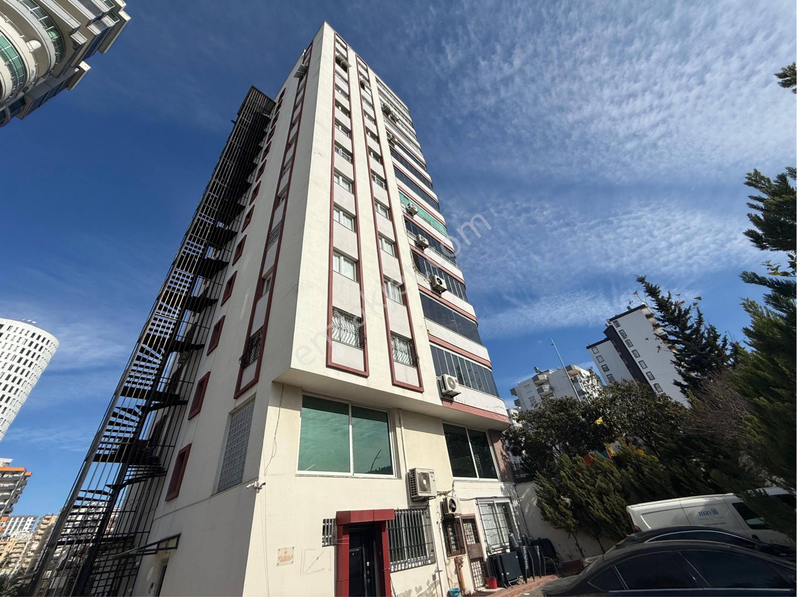 80.yıl Blv Üzeri Cepheleri Açık 4+1 K.mutfak Ç.banyo Herkat Tek Daire - Görsel 34