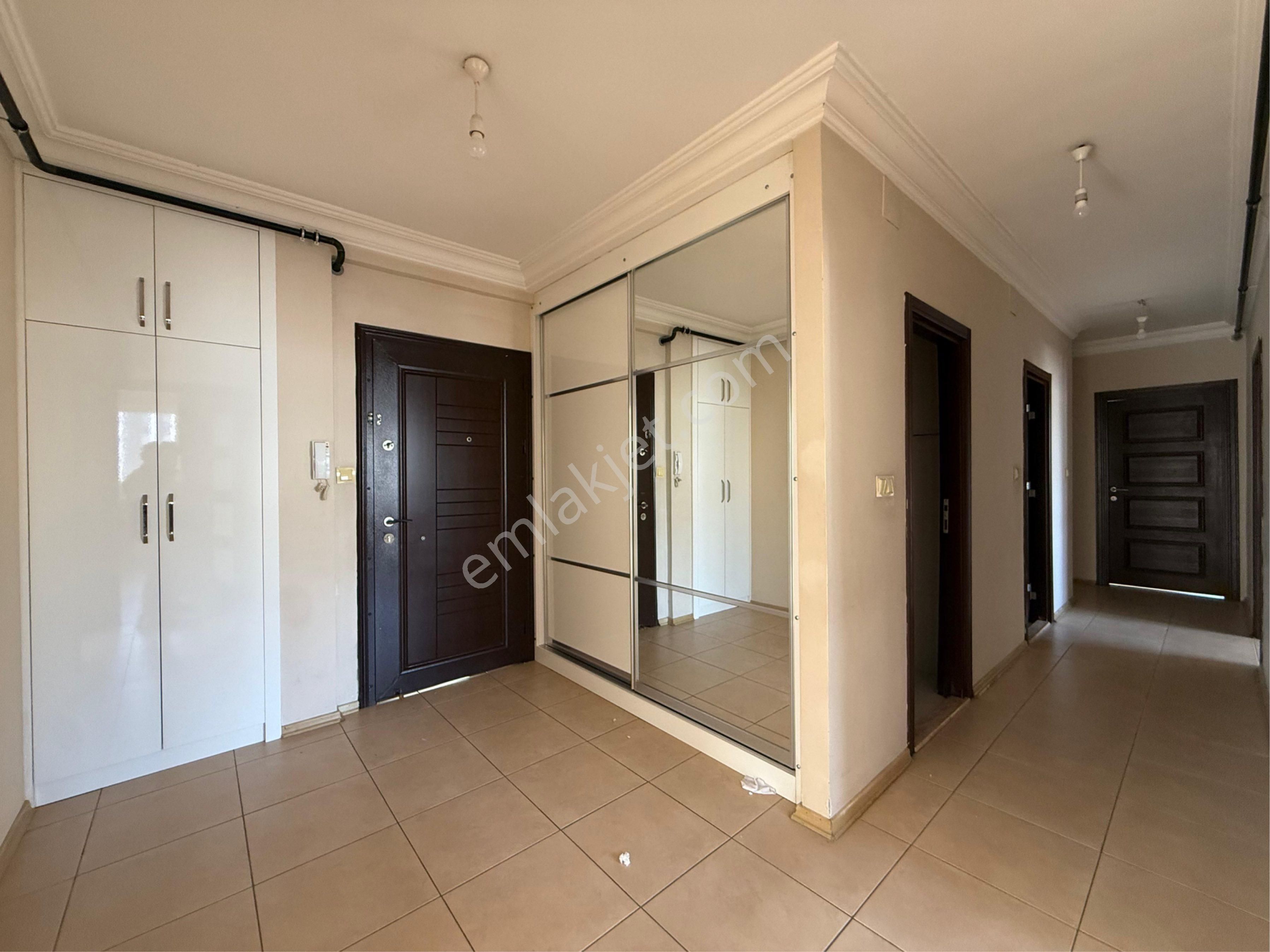 80.yıl Blv Üzeri Cepheleri Açık 4+1 K.mutfak Ç.banyo Herkat Tek Daire - Görsel 26