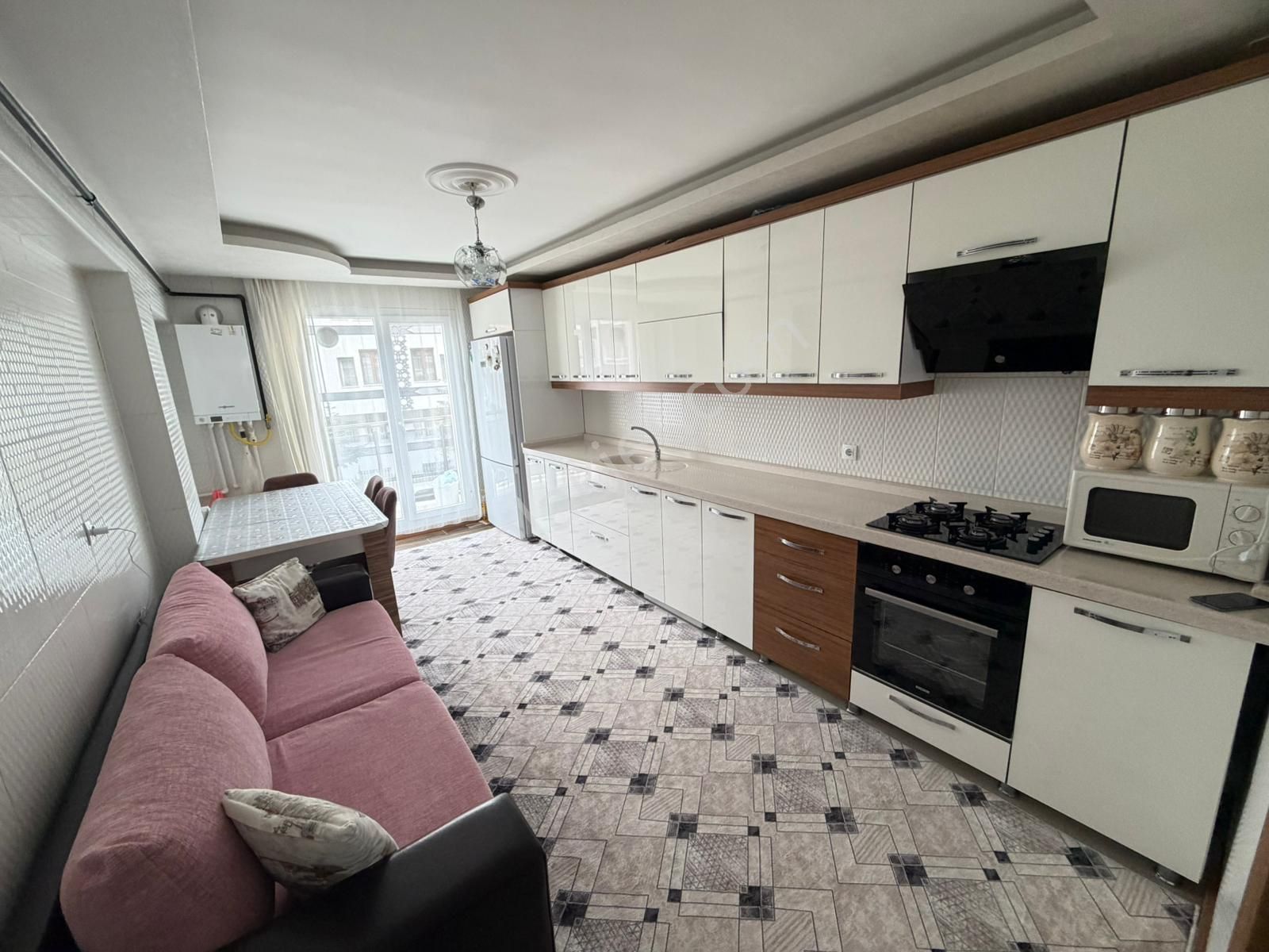 Atapark Merkezi Konumda Yeni Binada Katta Asansörlü 3+1 - Görsel 13