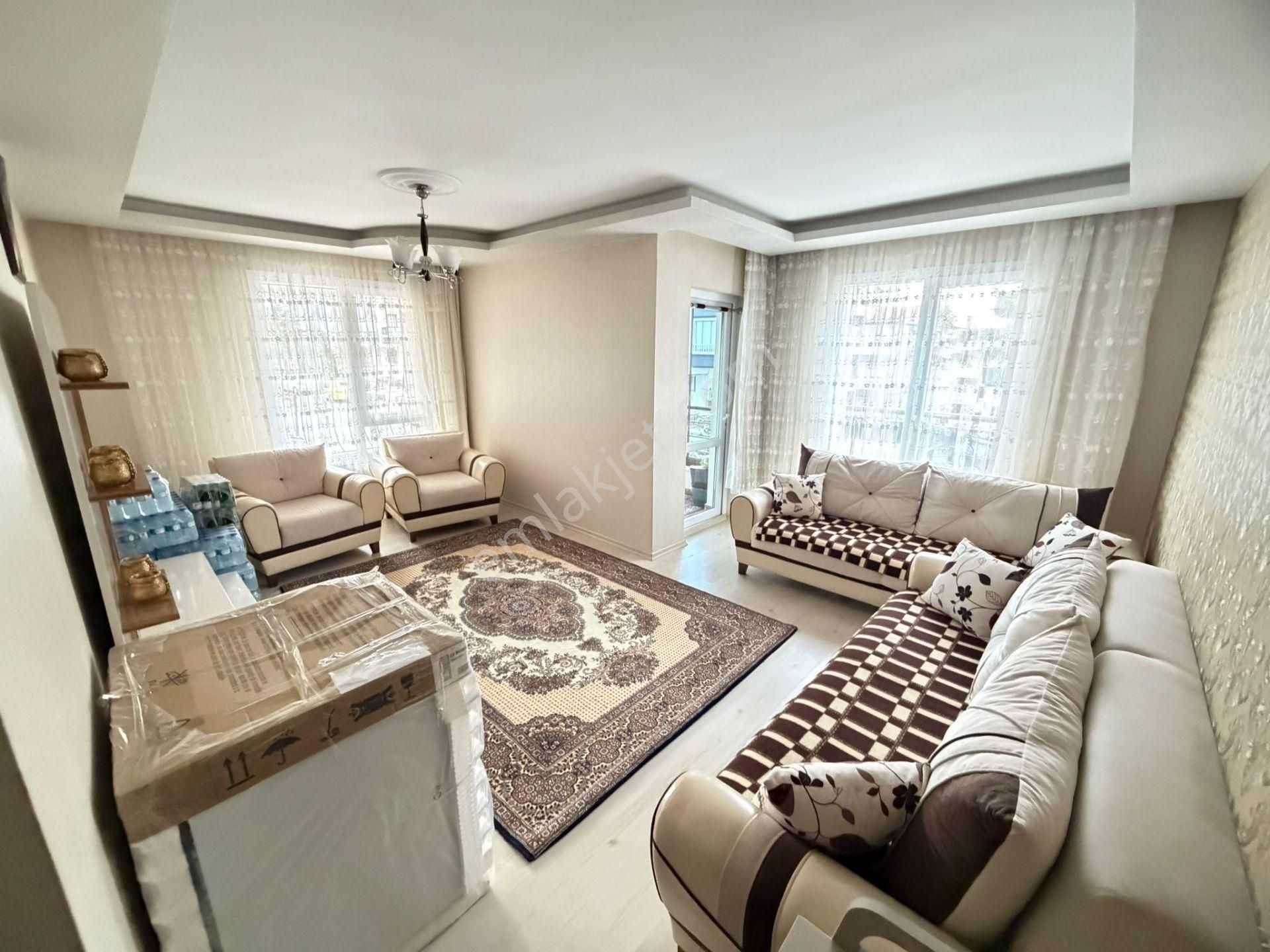 Atapark Merkezi Konumda Yeni Binada Katta Asansörlü 3+1