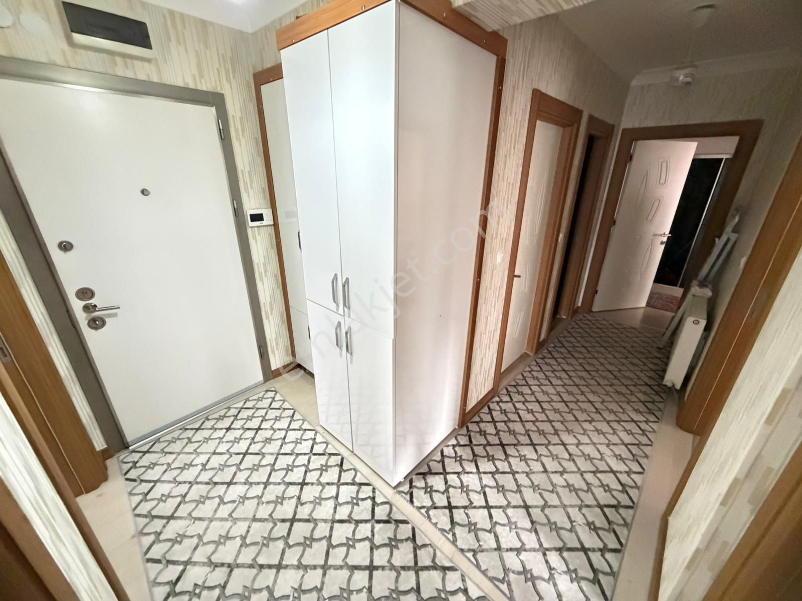 Atapark Merkezi Konumda Yeni Binada Katta Asansörlü 3+1 - Görsel 28