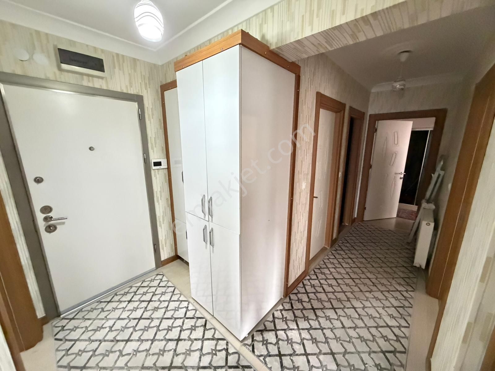 Atapark Merkezi Konumda Yeni Binada Katta Asansörlü 3+1 - Görsel 26