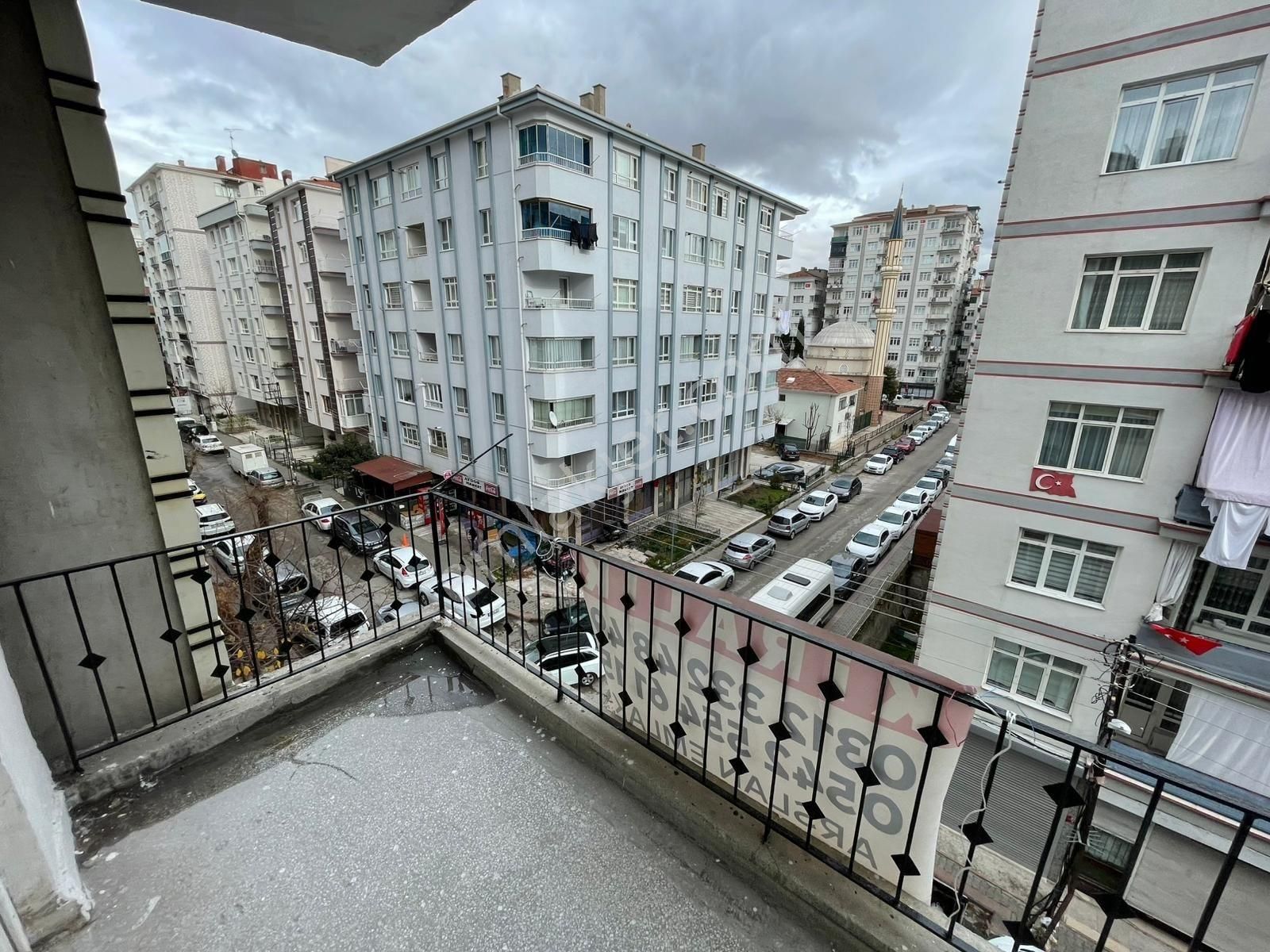 Arslan Emlak'tan 2+1 Ara Kat İçi Temiz Ve Yapılı Ön Cephe Daire - Görsel 13