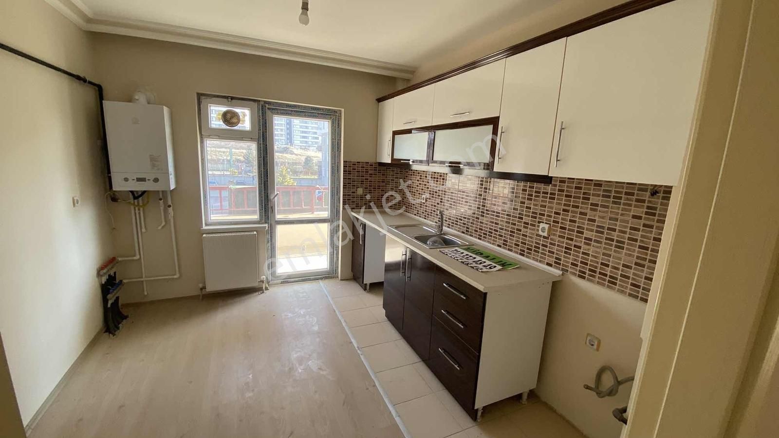 Bilge Yaren Sitesinde 3+1 Muhteşem Kiralık Daire - Görsel 17