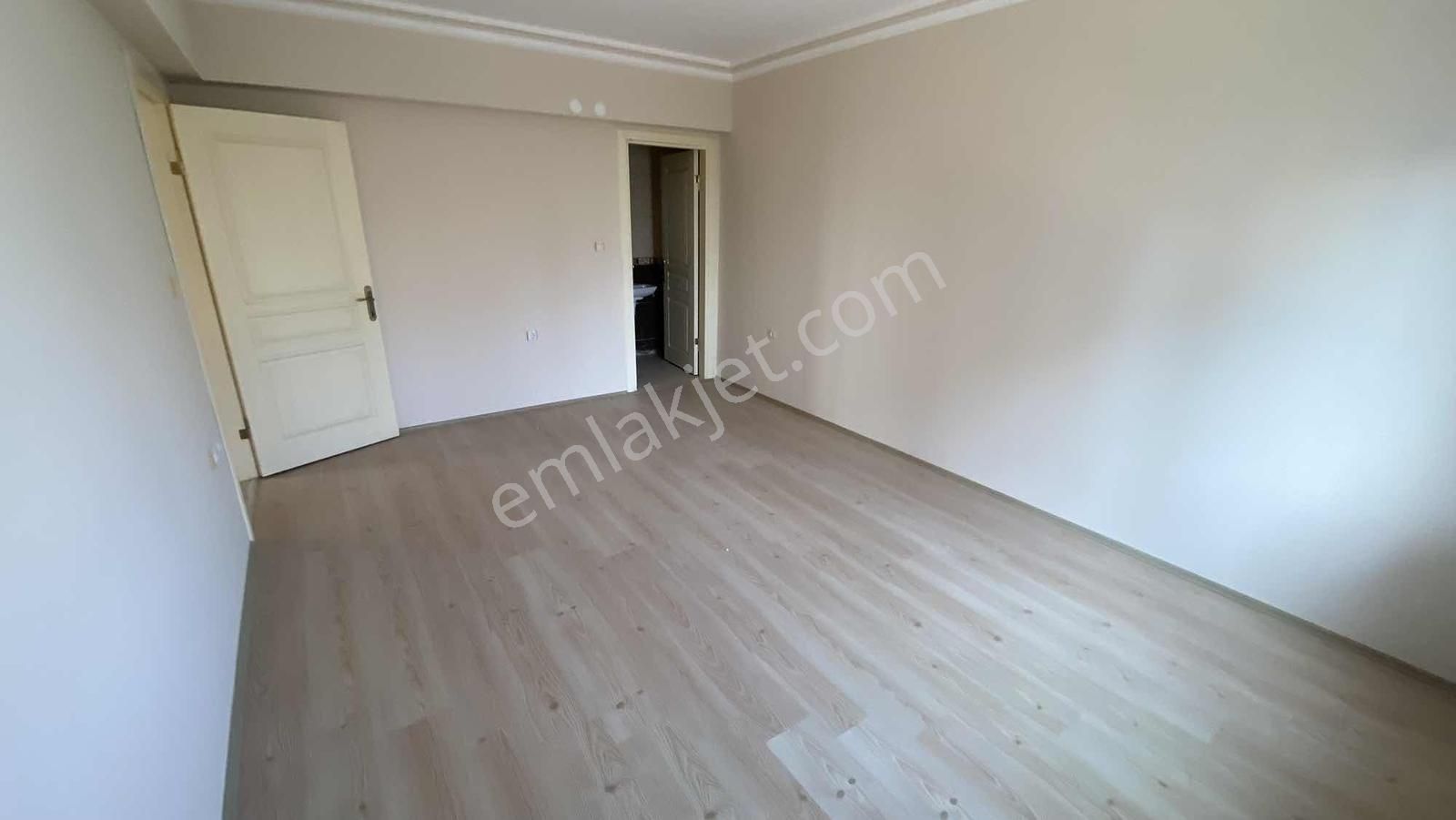 Bilge Yaren Sitesinde 3+1 Muhteşem Kiralık Daire - Görsel 14