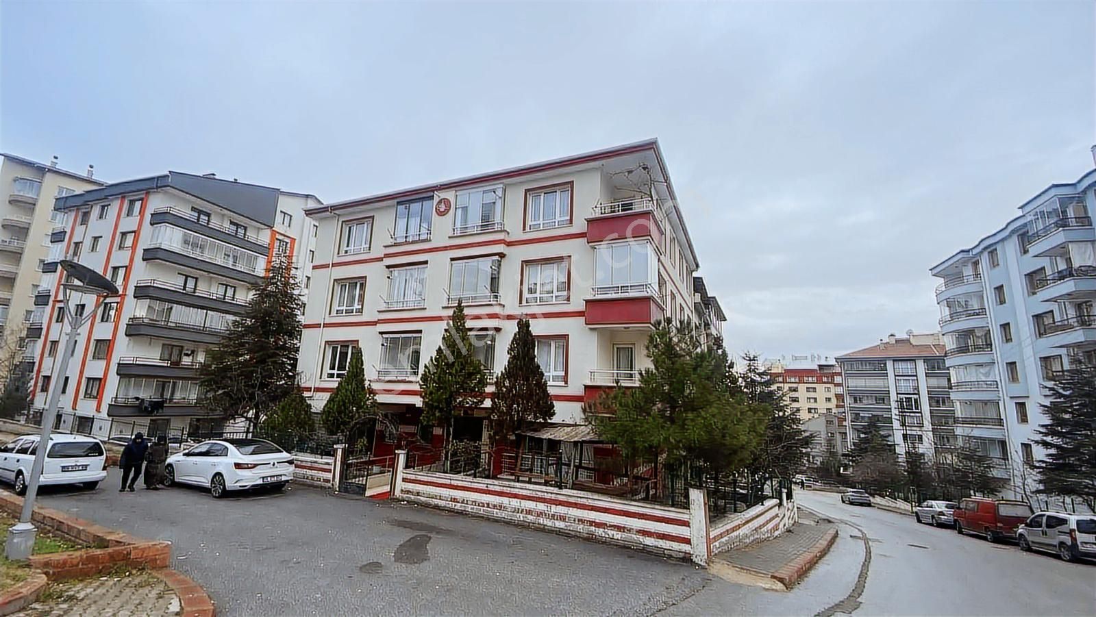 Arslan Emlaktan 3+1 Ters Dubleks Kiralık Daire - Görsel 20