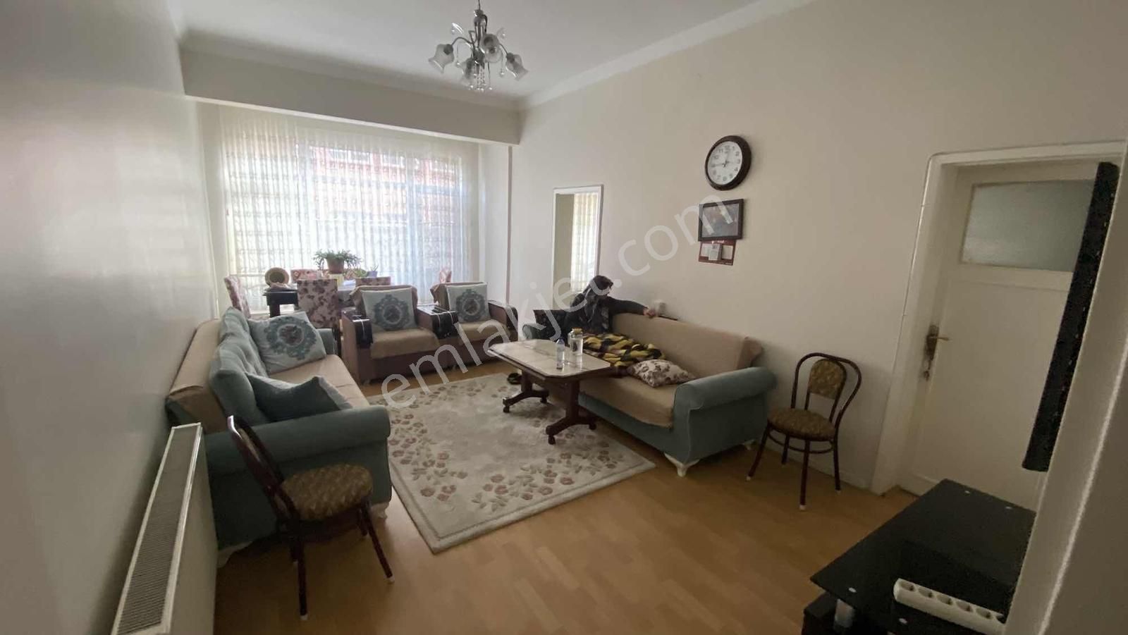 Arslan Emlaktan Metronun Yanında Satılık Daire - Görsel 8