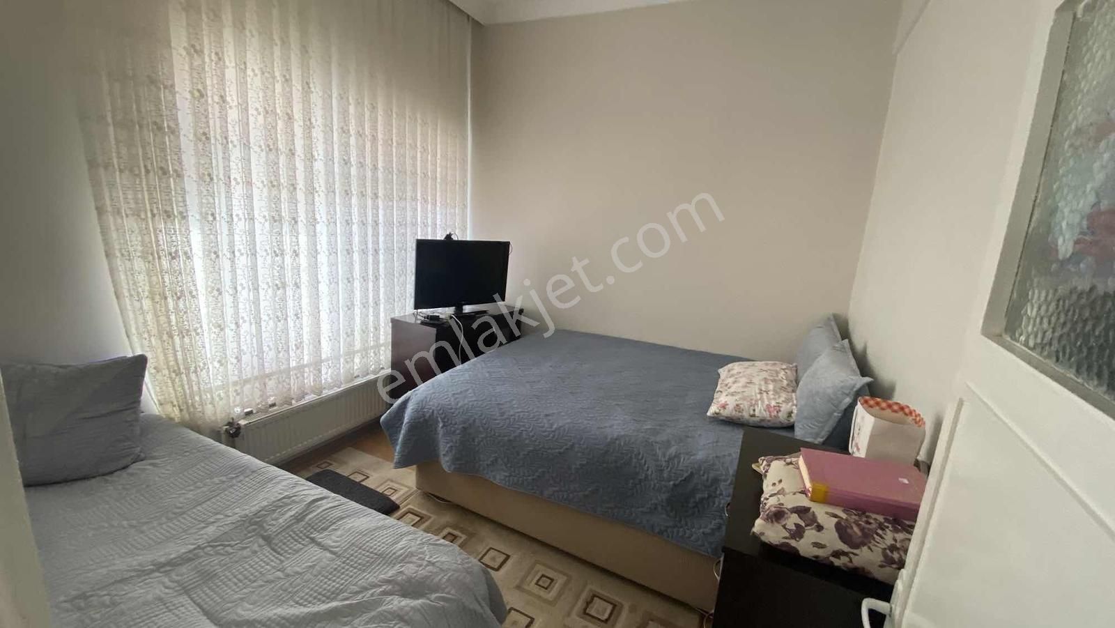 Arslan Emlaktan Metronun Yanında Satılık Daire - Görsel 3