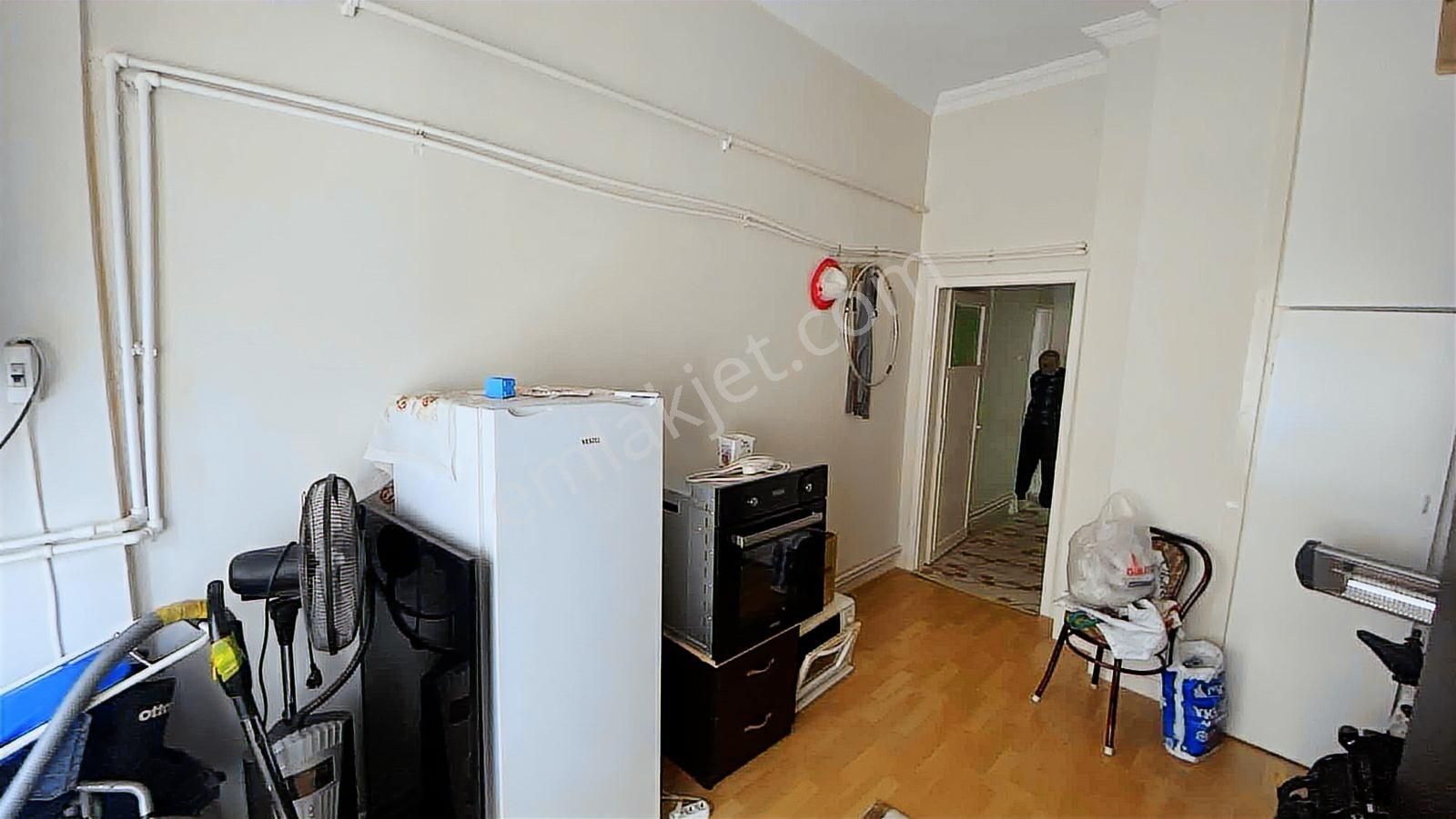 Arslan Emlaktan Metronun Yanında Satılık Daire - Görsel 13