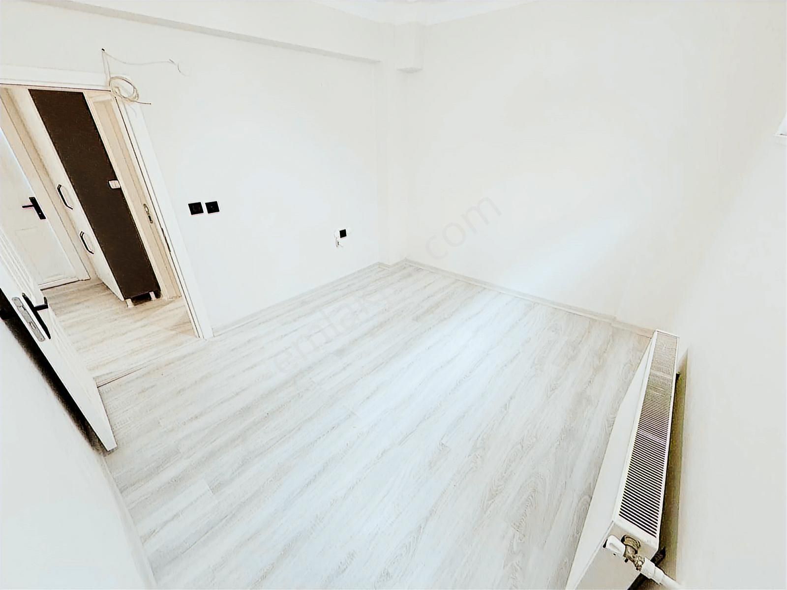 Pusula İnşaat'tan 50.mah 2+1 90 M2 Caddeye Yakın Bahçe Katı - Görsel 5