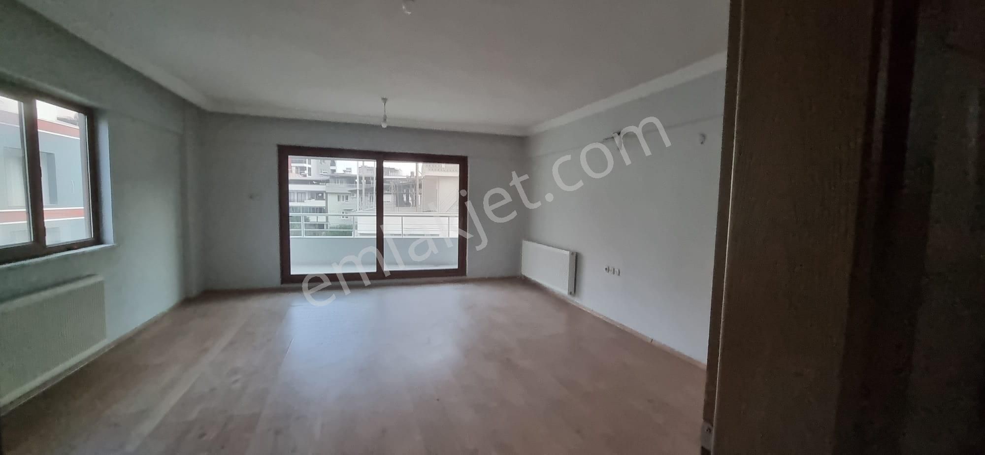 Tombul Emlaktan Cumhuriyet Mahallesinde Kiralık 2+1 Daire