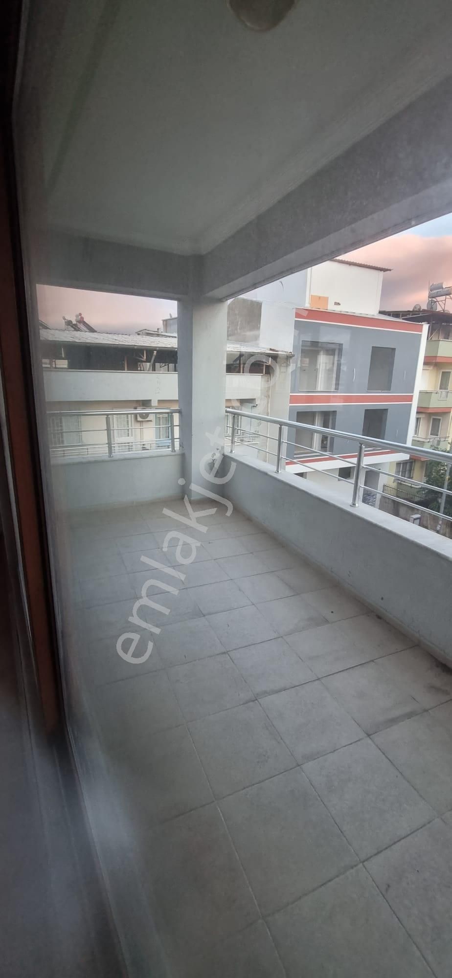 Tombul Emlaktan Cumhuriyet Mahallesinde Kiralık 2+1 Daire - Görsel 4