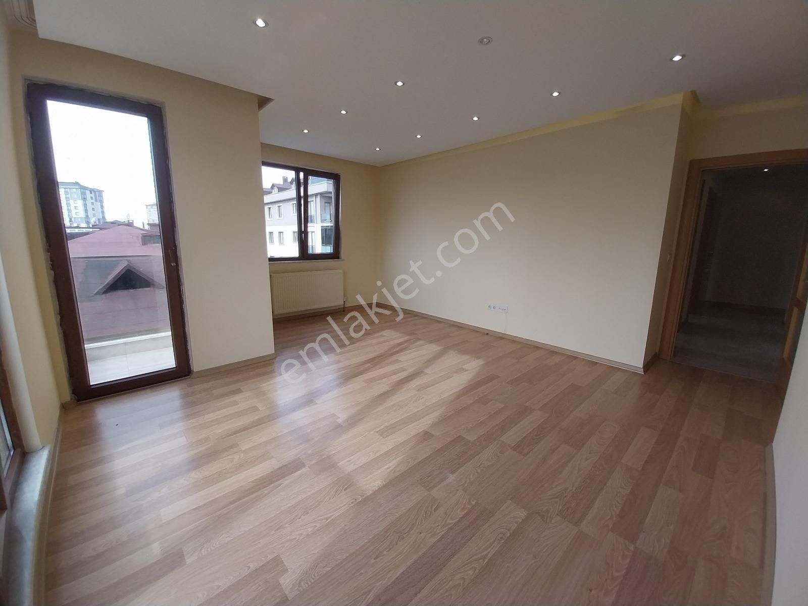 24 Saat Güvenlikli Sitede Kapanmaz Manzaralı Fırsat - Görsel 7