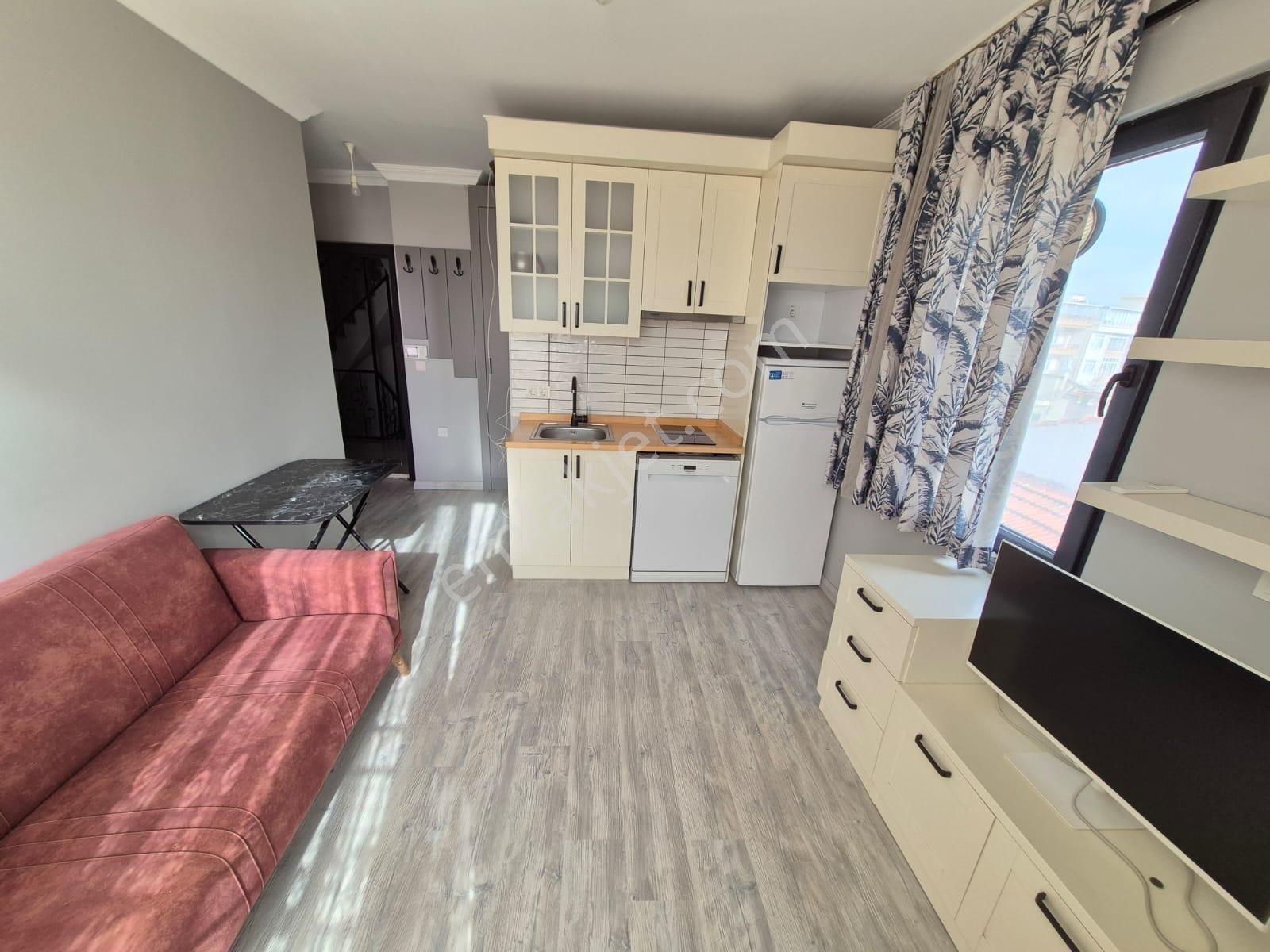 Delux'den Cumhuriyet Mah.'de Lux Eşyalı 1+1 Kiralık Daire