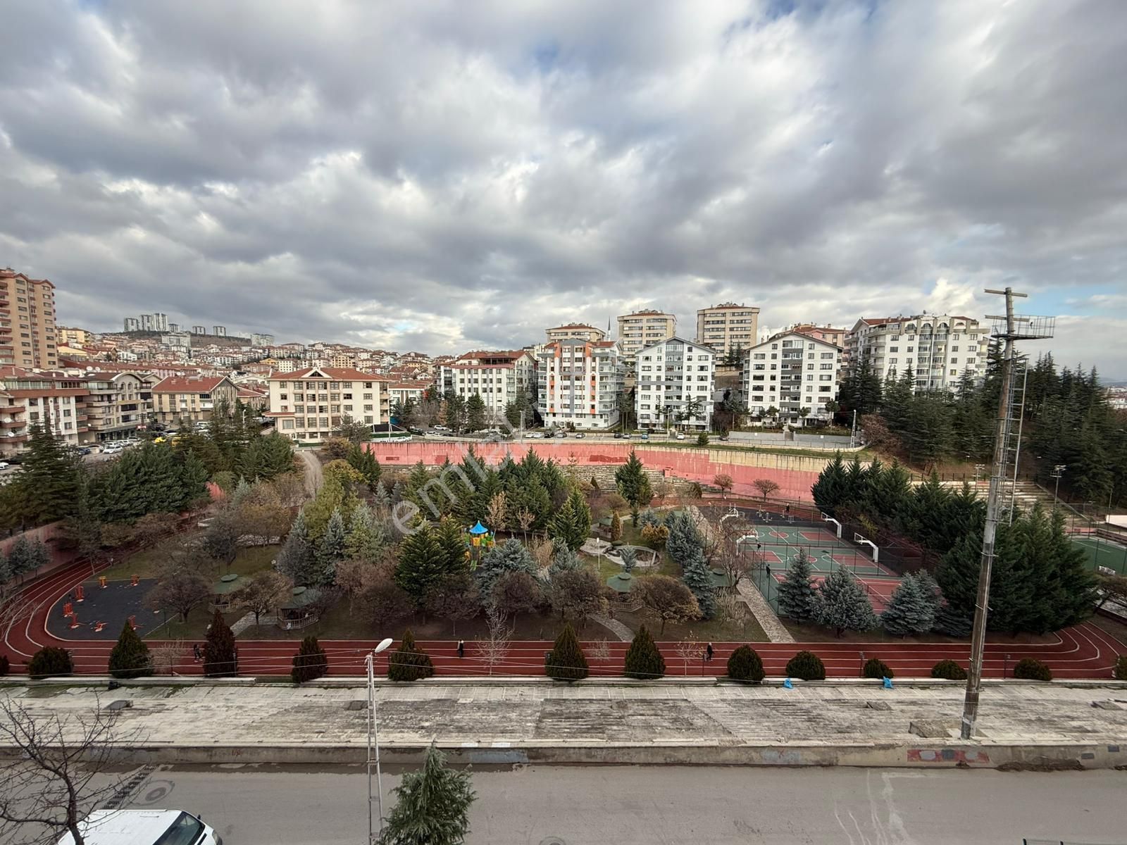 Tevfik Sağlam Cad. Lokman Hekim Hast. Yakını Yeni Bina 2+1 Acil - Görsel 26