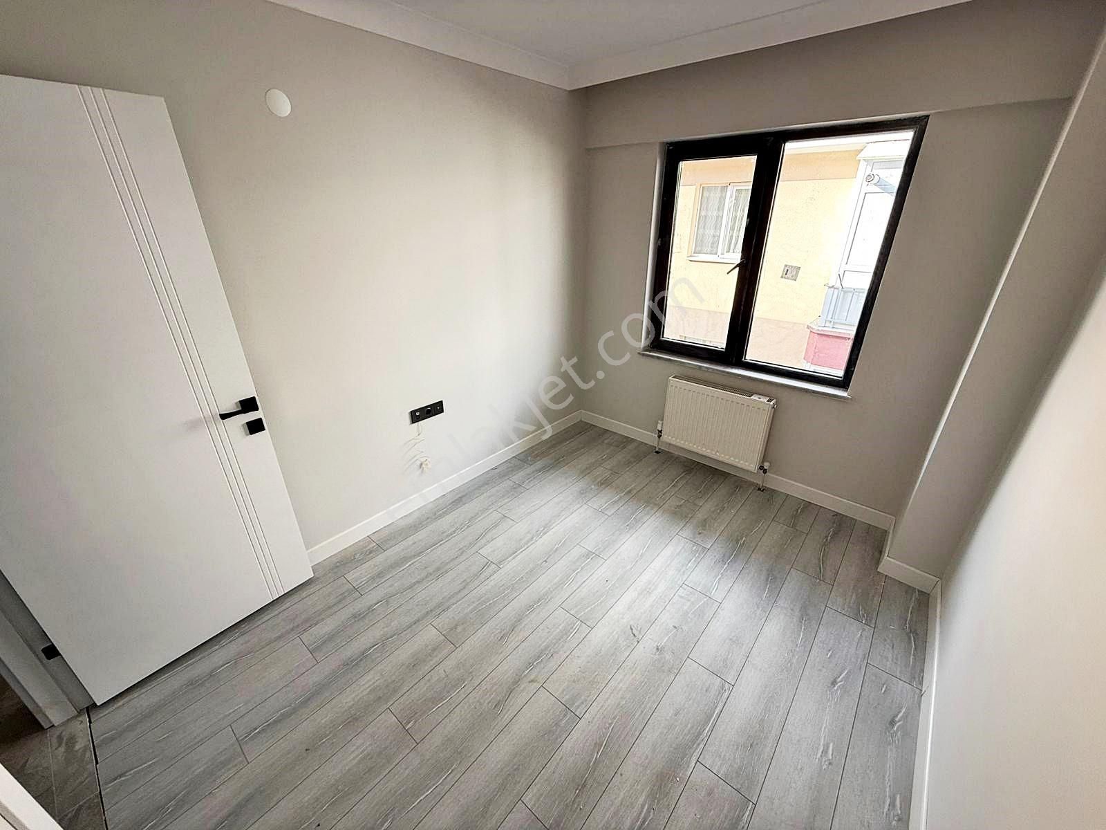 Tevfik Sağlam Cad. Lokman Hekim Hast. Yakını Yeni Bina 2+1 Acil - Görsel 9