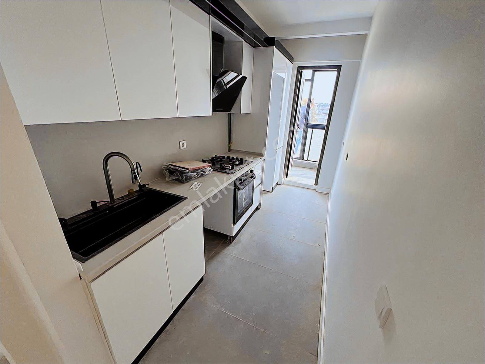 İncek Taşpınar Cam Balkonlu Site İçi Büyük Tip 1+1 Kiralık - Görsel 13