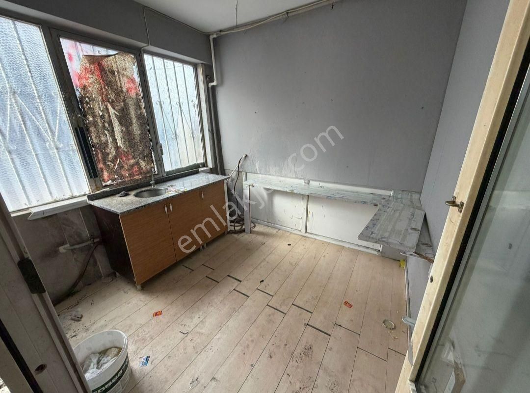 Bağcılar Demirkapı Mh. Kiralık Dükkan 120m2(göztepe Meydana Yakın) - Görsel 4