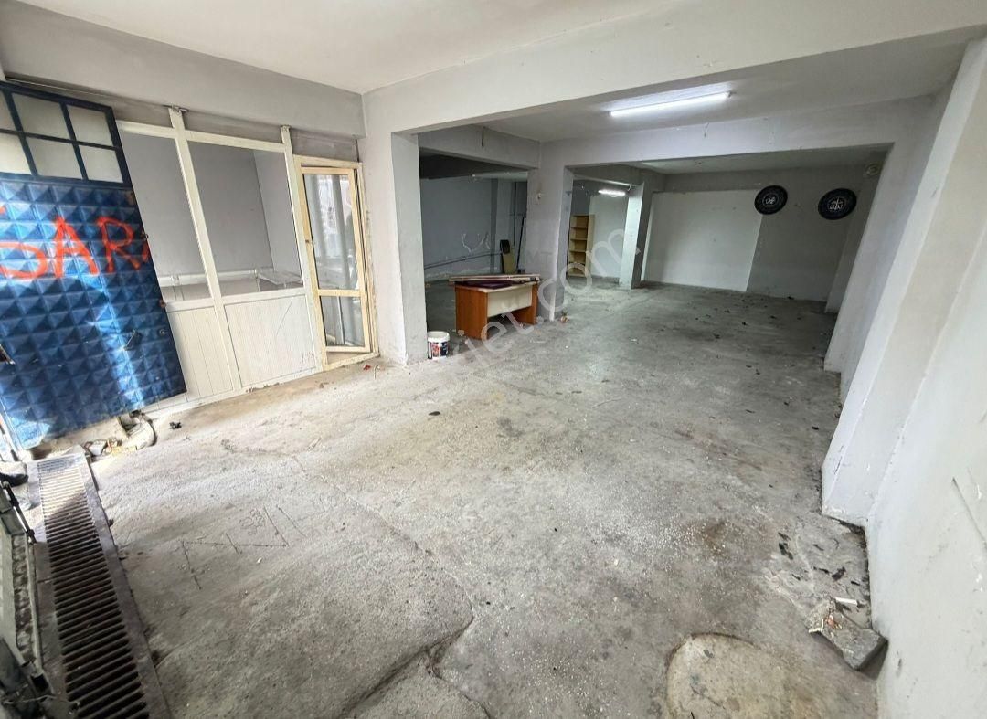 Bağcılar Demirkapı Mh. Kiralık Dükkan 120m2(göztepe Meydana Yakın)