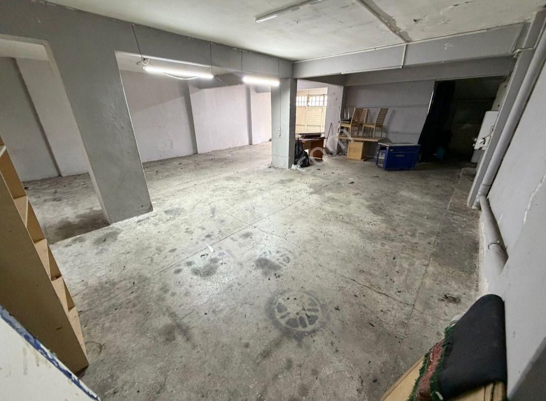 Bağcılar Demirkapı Mh. Kiralık Dükkan 120m2(göztepe Meydana Yakın) - Görsel 3