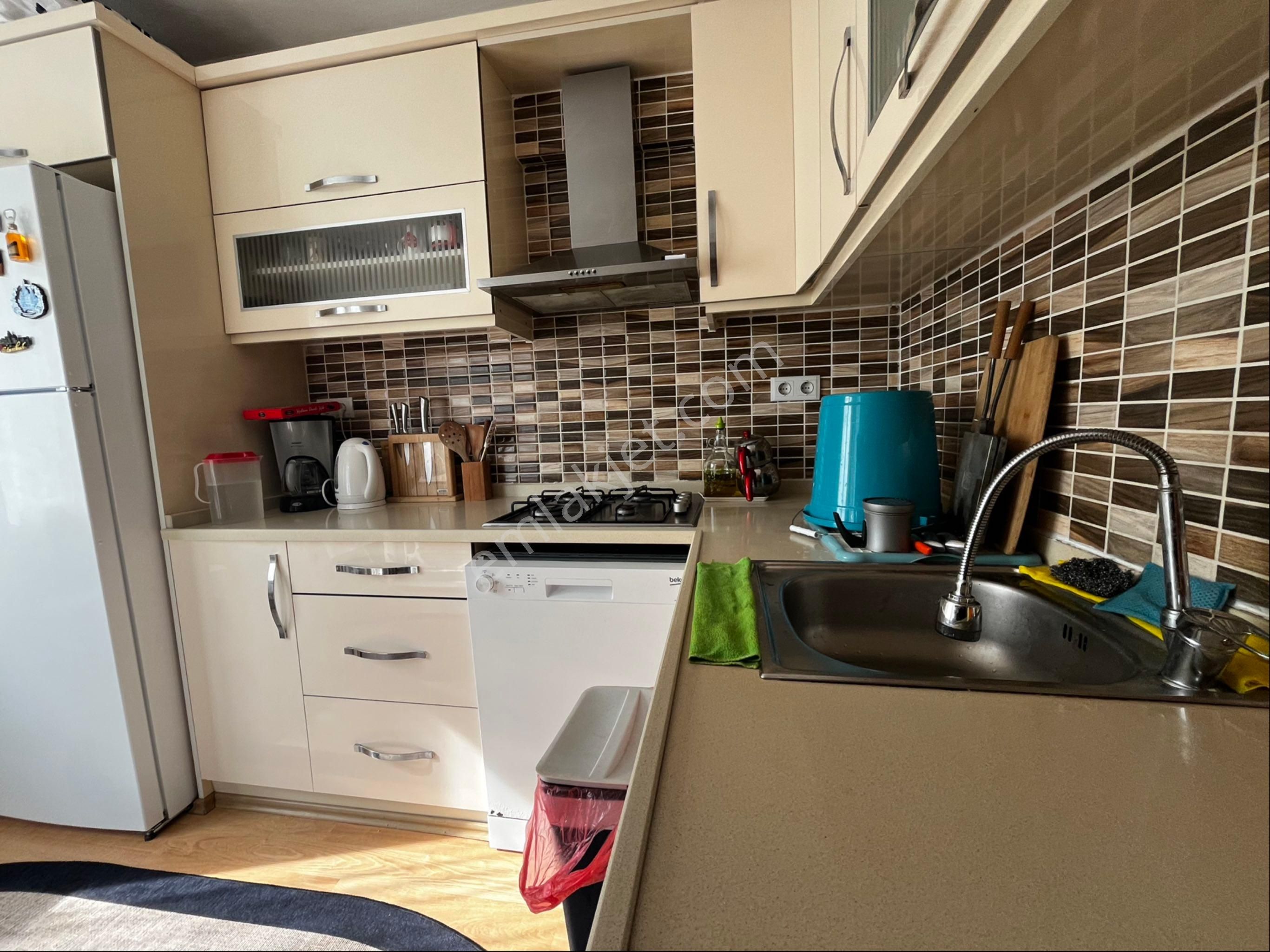 3+1 Aydınlık Boş Kiralık Daire - Görsel 7