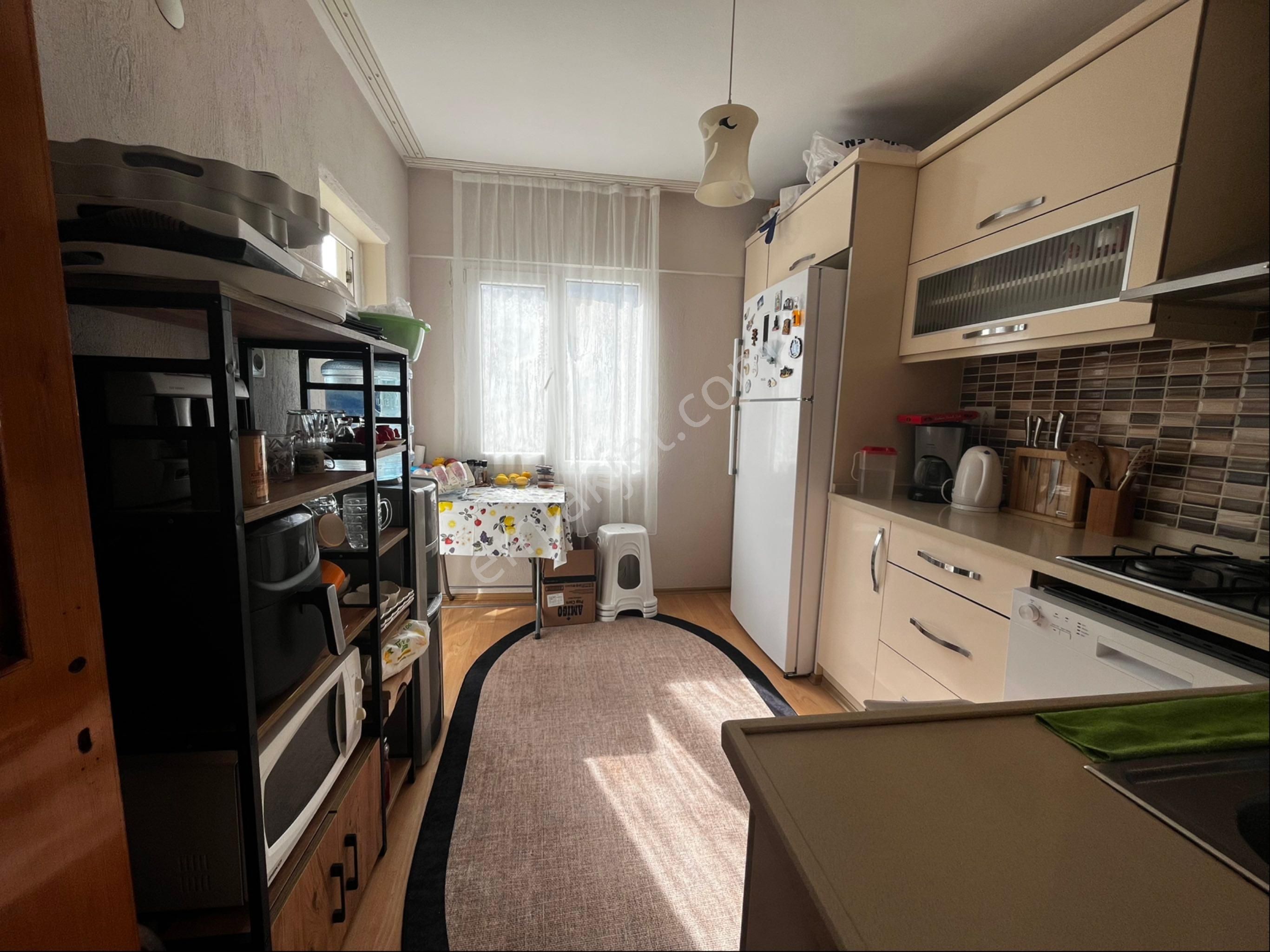 3+1 Aydınlık Boş Kiralık Daire - Görsel 11