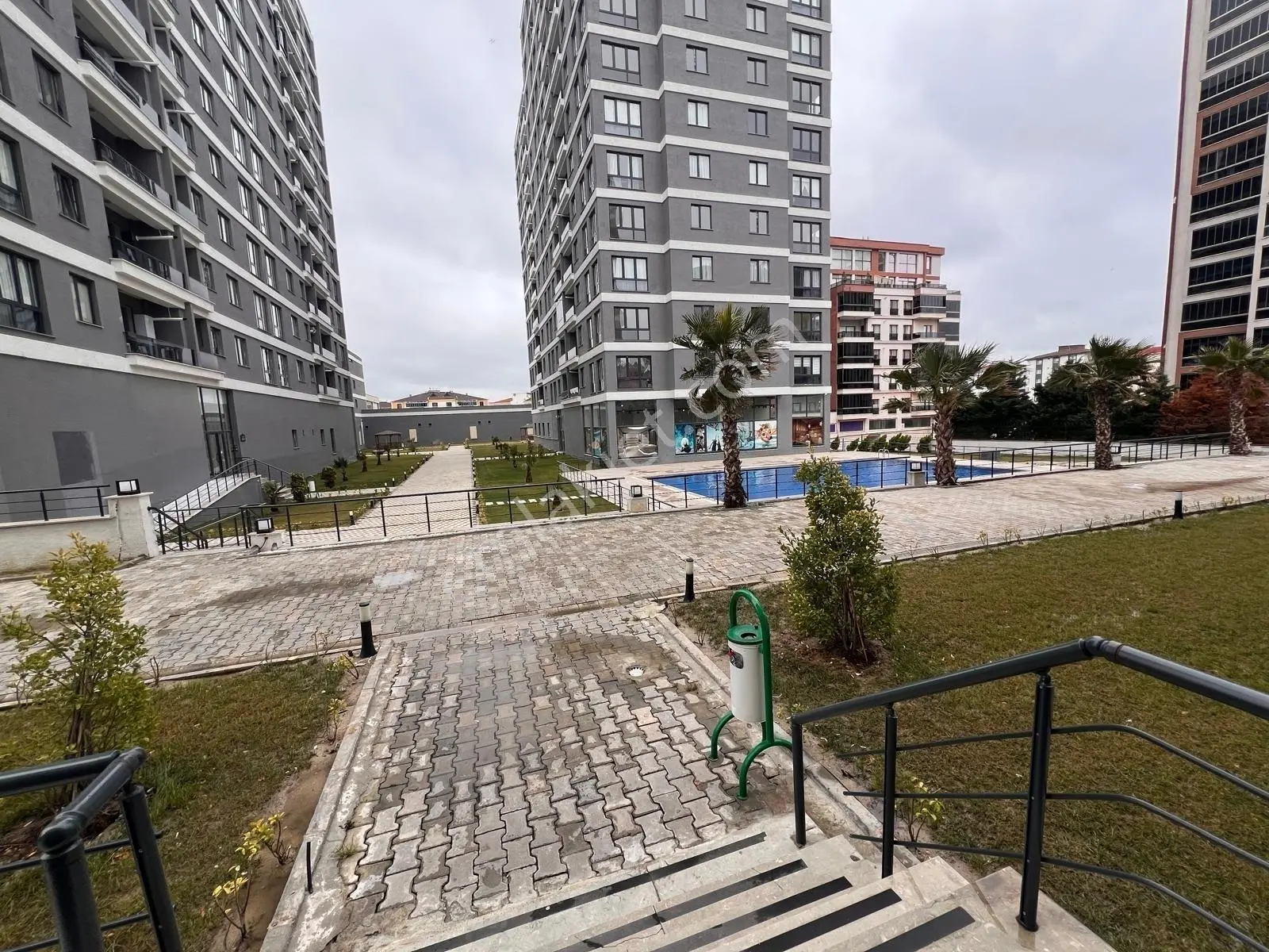 Kazımiye Mah.bey Rezidans'ta 1+1 Havuzlu Site İçi Satılık Daire - Görsel 2