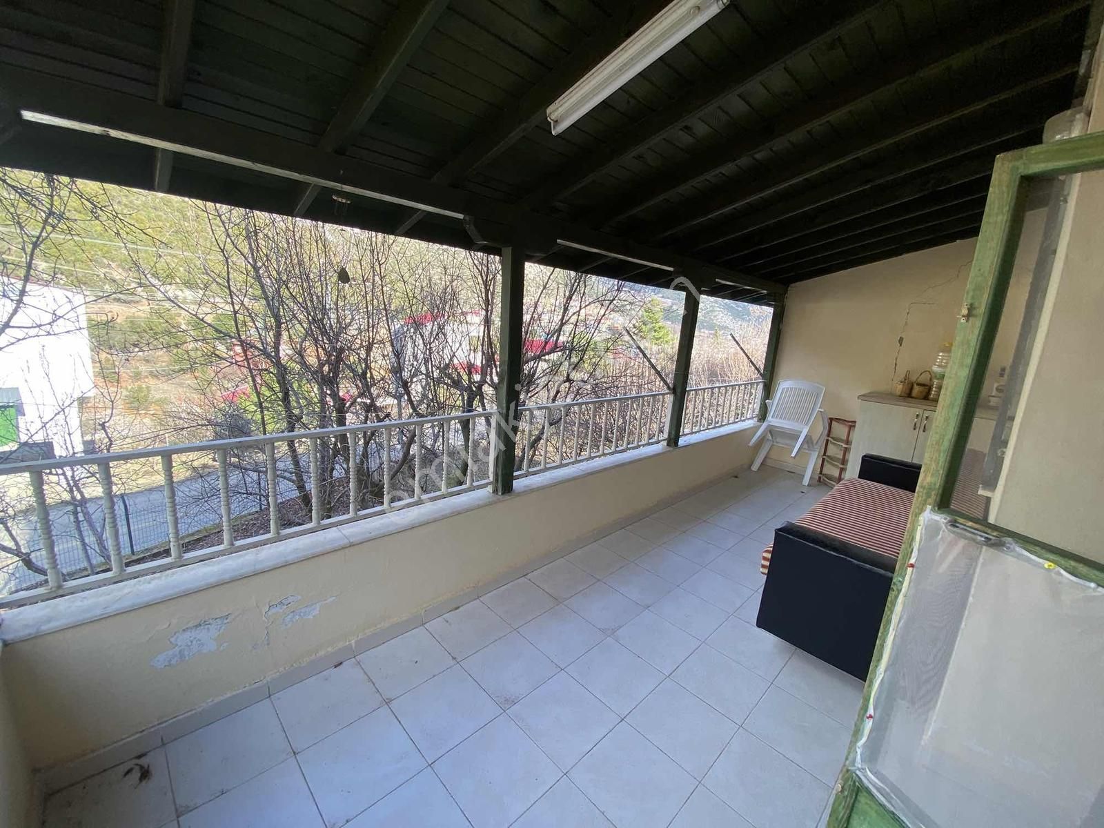 New Formdan Dağ Ve Doğa Manzaralı Satılık Villa - Görsel 9