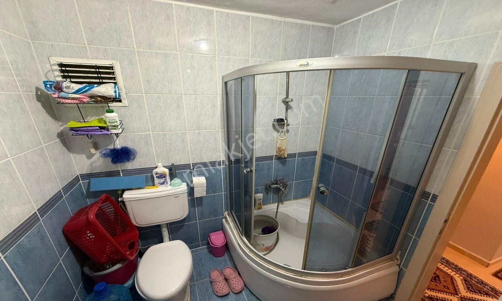 Osmangazi Mahallesinde Kat Konumunda İskanlı Cadde Yakını 3+1 - Görsel 9