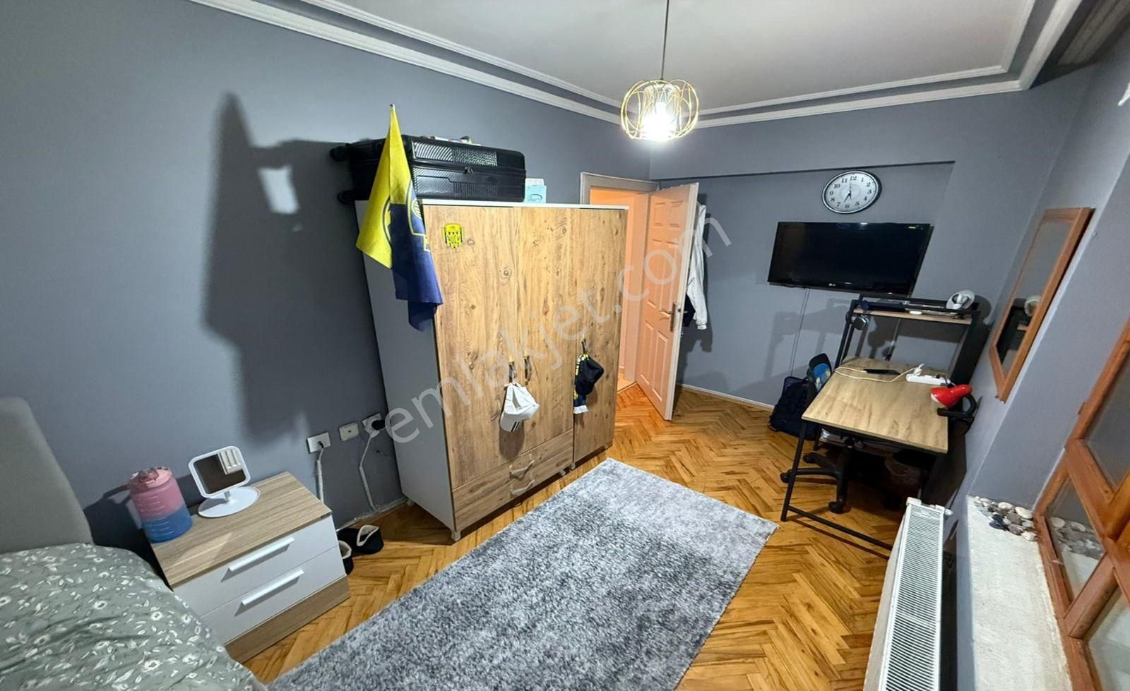 Osmangazi Mahallesinde Kat Konumunda İskanlı Cadde Yakını 3+1 - Görsel 16