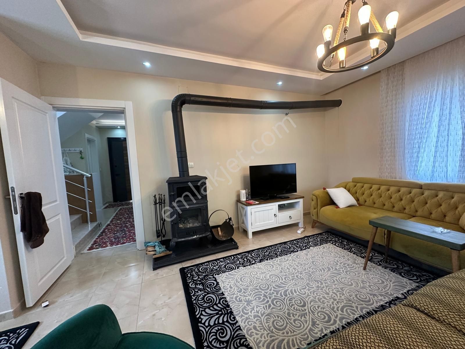 New Formdan Gözne Karatepede Satılık 4+1 Dubleks Eşyalı Villa - Görsel 8