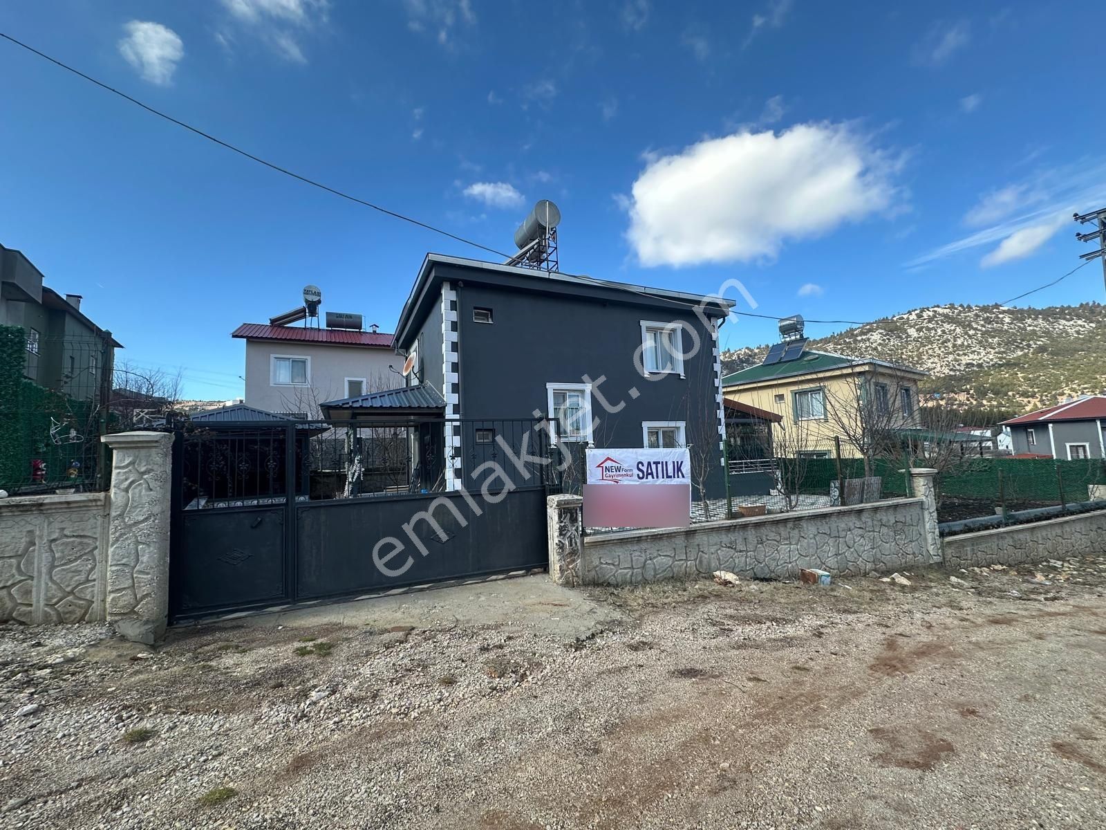 New Formdan Gözne Karatepede Satılık 4+1 Dubleks Eşyalı Villa