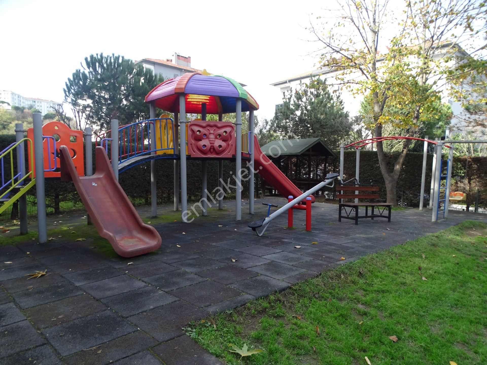 İstinye Boğaziçi Sitesi 4+1 Çatı Dubleks Kombili Daire - Görsel 29