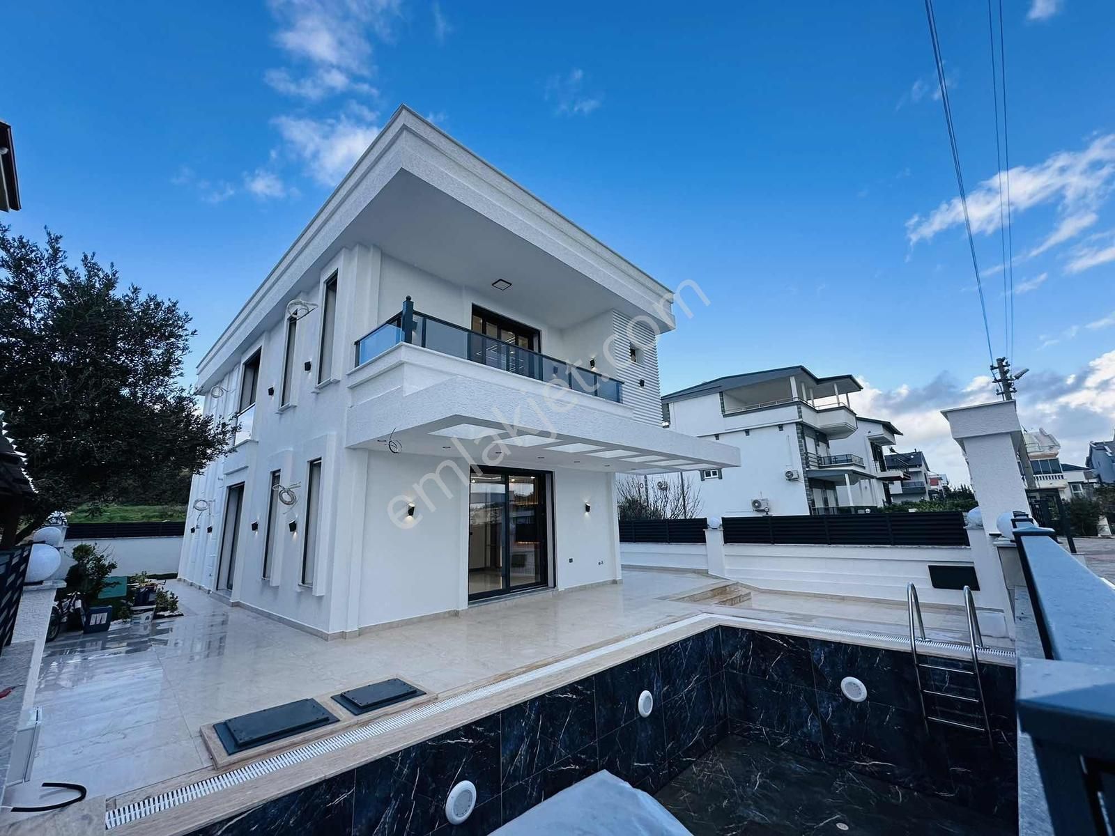 Didimde Denize Yakın Akıllı Sistem Ultra Lüks Villa - Görsel 17