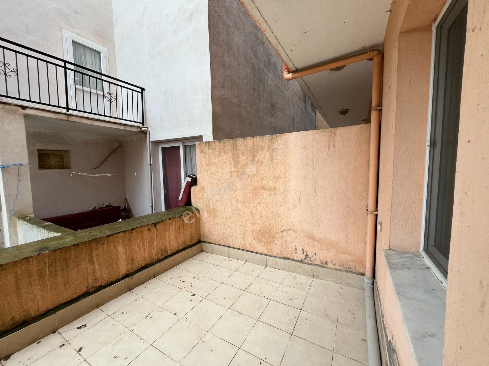 Seferihisar Pazar Yerinde, Teraslı Ve Balkonlu Satılık 3+1 Daire - Görsel 21