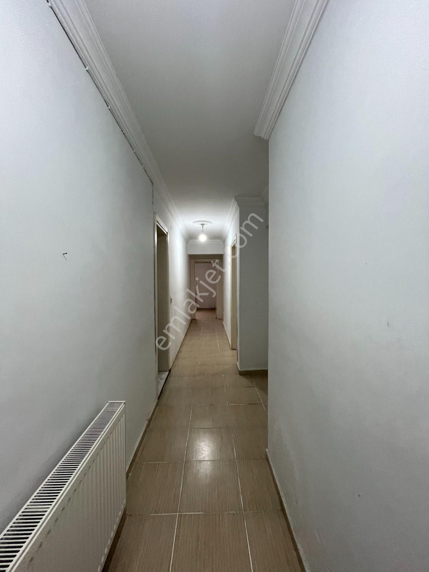 Seferihisar Pazar Yerinde, Teraslı Ve Balkonlu Satılık 3+1 Daire - Görsel 7