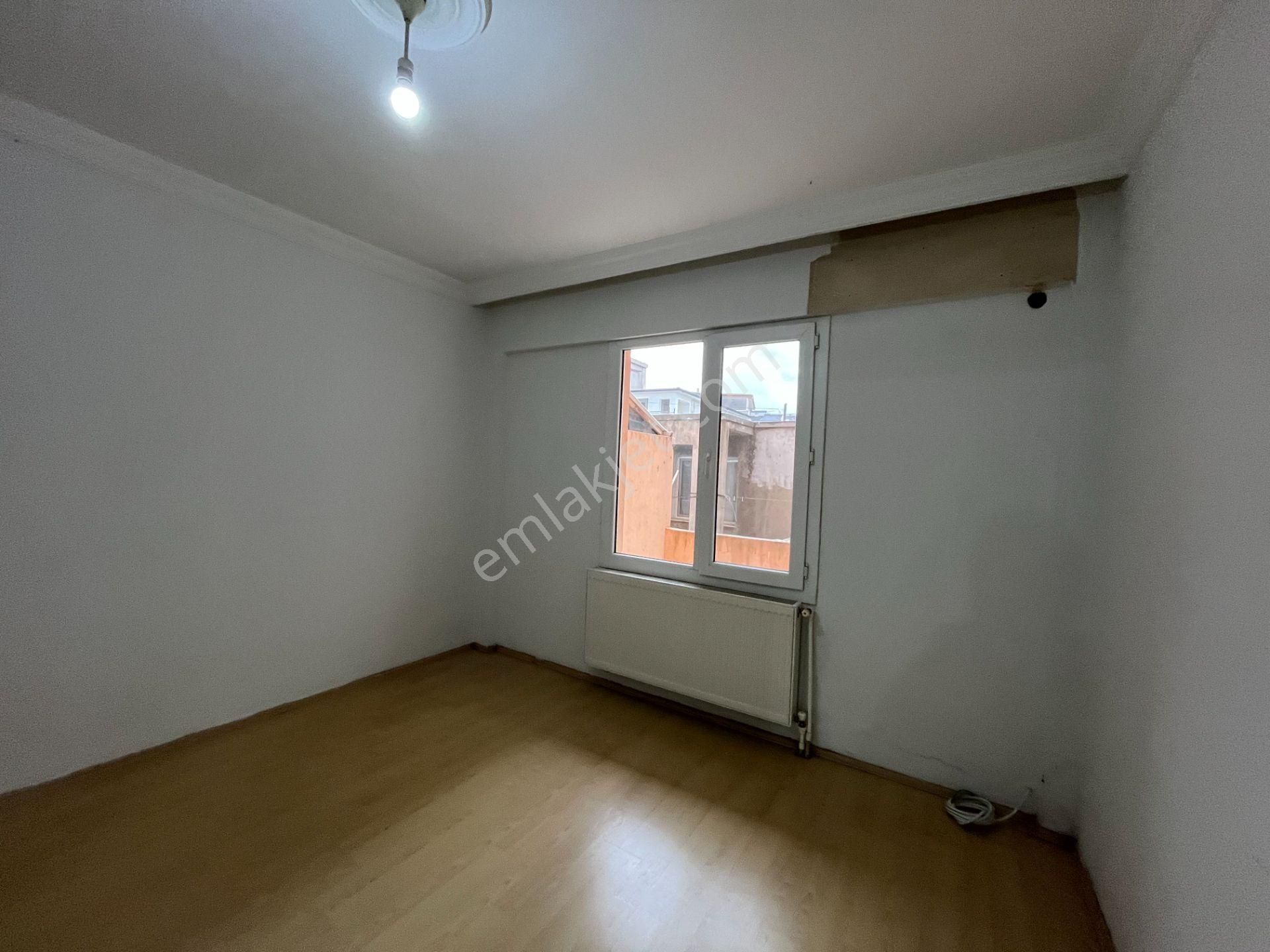 Seferihisar Pazar Yerinde, Teraslı Ve Balkonlu Satılık 3+1 Daire - Görsel 14