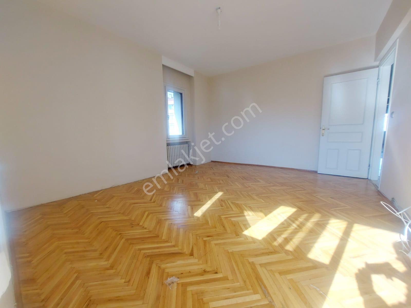 Erenköy Kazım Karabekir'de Yatırımlık Geniş 3+1 40m2 Şömineli Salon Otoparklı - Görsel 13