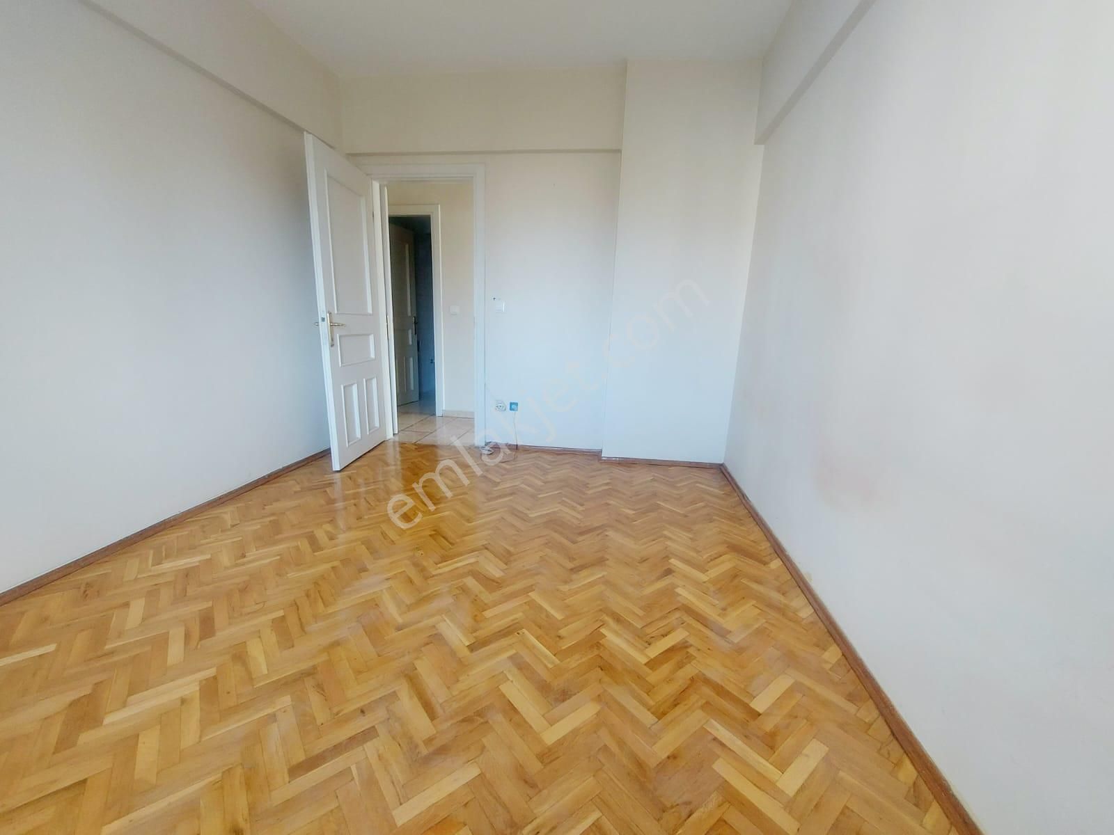 Erenköy Kazım Karabekir'de Yatırımlık Geniş 3+1 40m2 Şömineli Salon Otoparklı - Görsel 19