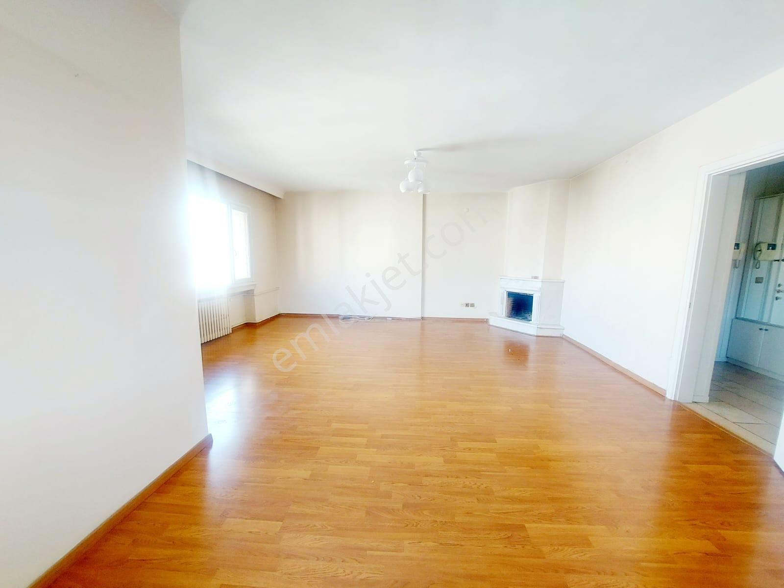 Erenköy Kazım Karabekir'de Yatırımlık Geniş 3+1 40m2 Şömineli Salon Otoparklı - Görsel 21