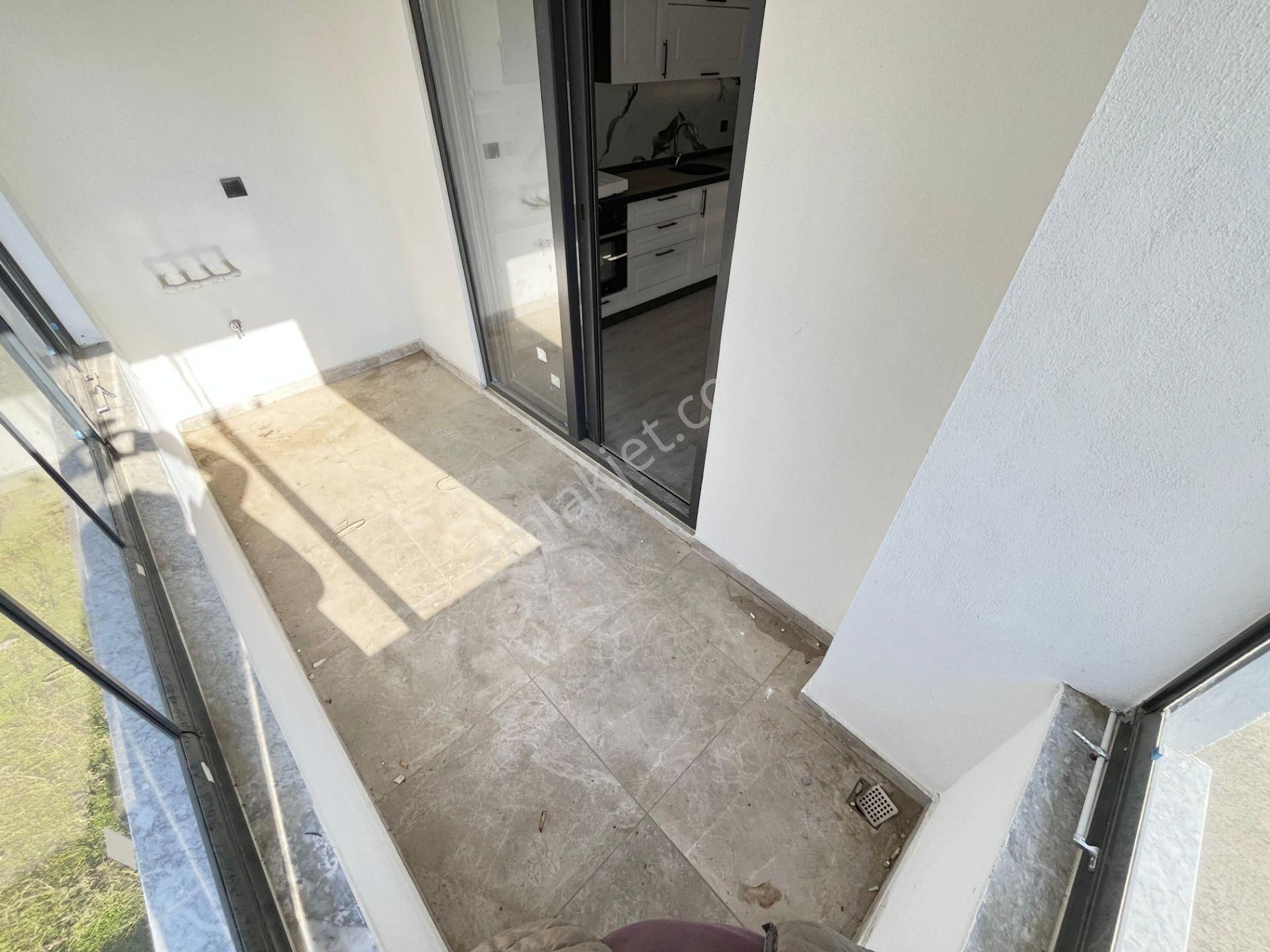 💥💥 Güç Gayrimenkul'den Akçay'da Cam Balkonlu Lüx Tasarımıyla Sıfır Satılık 2+1 Daire - Görsel 33