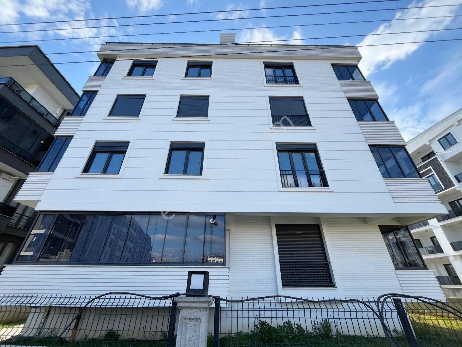 💥💥 Güç Gayrimenkul'den Akçay'da Cam Balkonlu Lüx Tasarımıyla Sıfır Satılık 2+1 Daire - Görsel 15