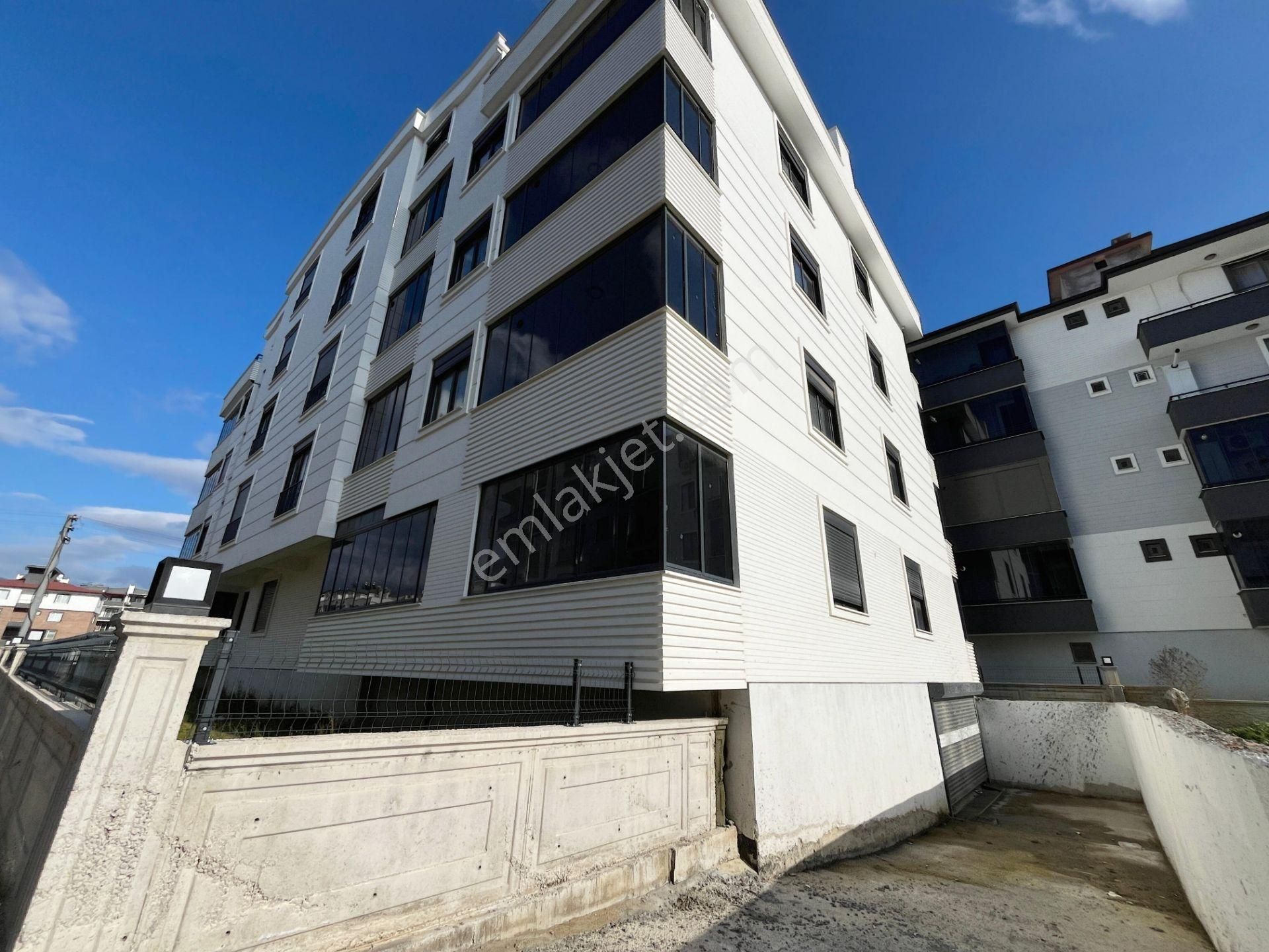 💥💥 Güç Gayrimenkul'den Akçay'da Cam Balkonlu Lüx Tasarımıyla Sıfır Satılık 2+1 Daire - Görsel 23