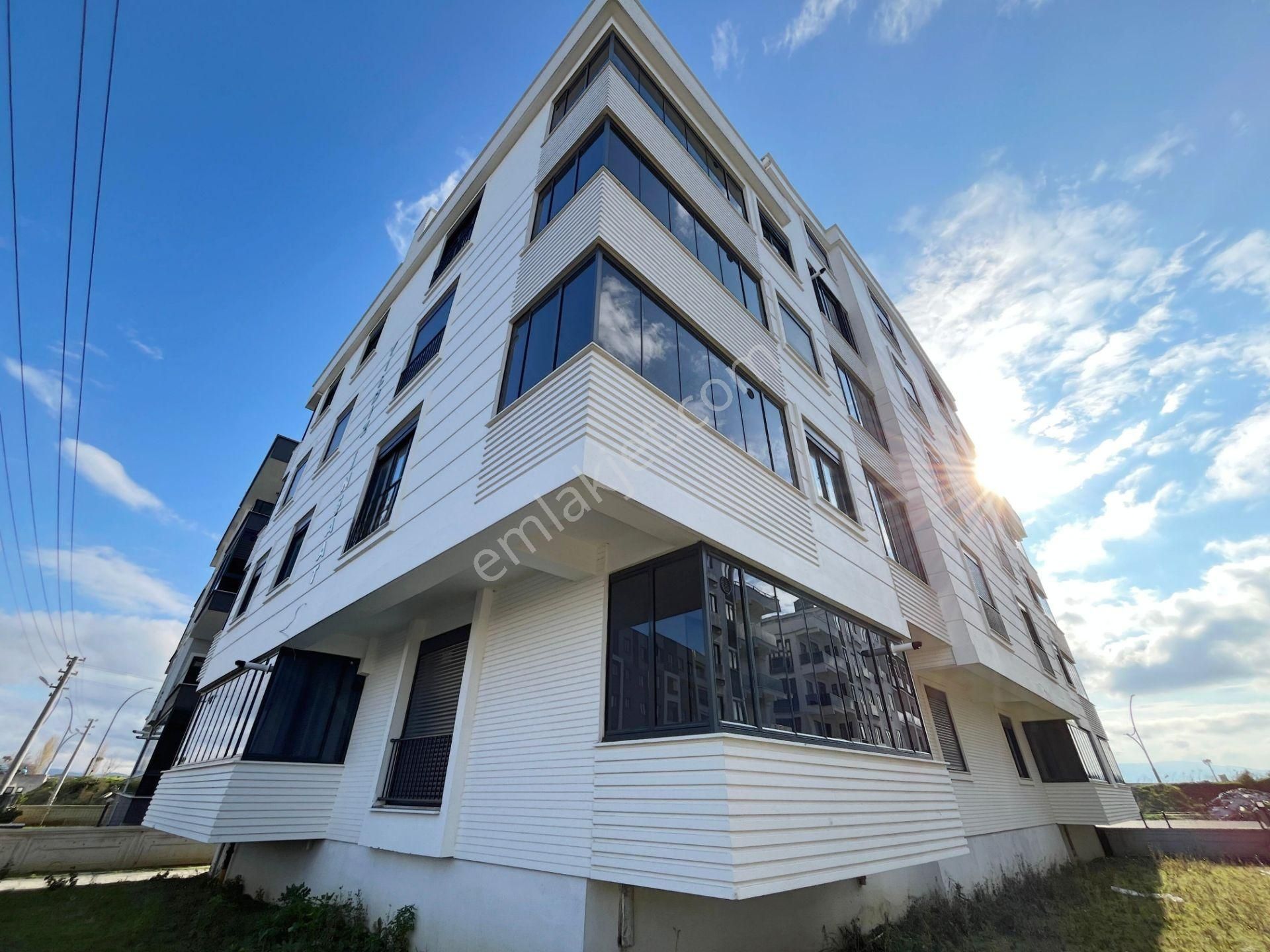 💥💥 Güç Gayrimenkul'den Akçay'da Cam Balkonlu Lüx Tasarımıyla Sıfır Satılık 2+1 Daire