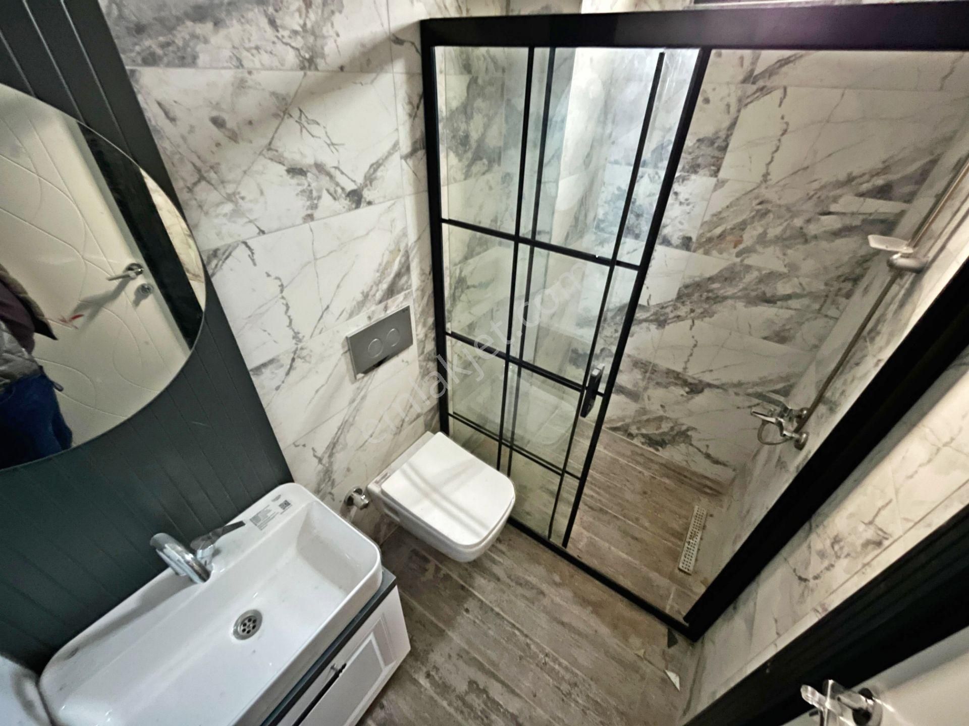 💥💥 Güç Gayrimenkul'den Akçay'da Cam Balkonlu Lüx Tasarımıyla Sıfır Satılık 2+1 Daire - Görsel 9