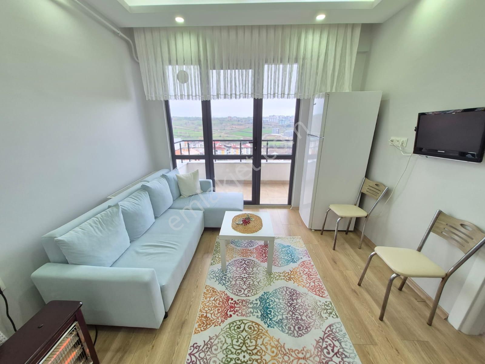 Delux'den Cadde Üzerinde Şehir Ve Deniz Manzaralı Eşyalı 1+1 - Görsel 5